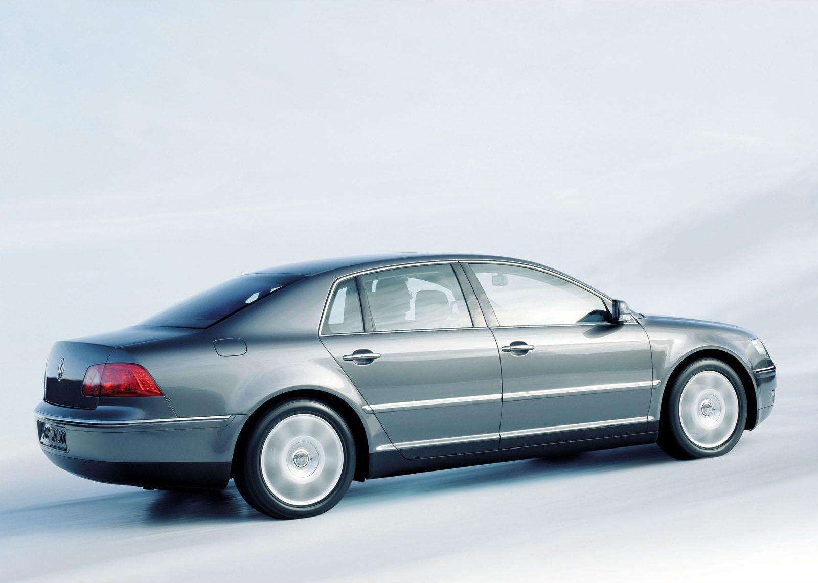 Volkswagen Phaeton photo #19