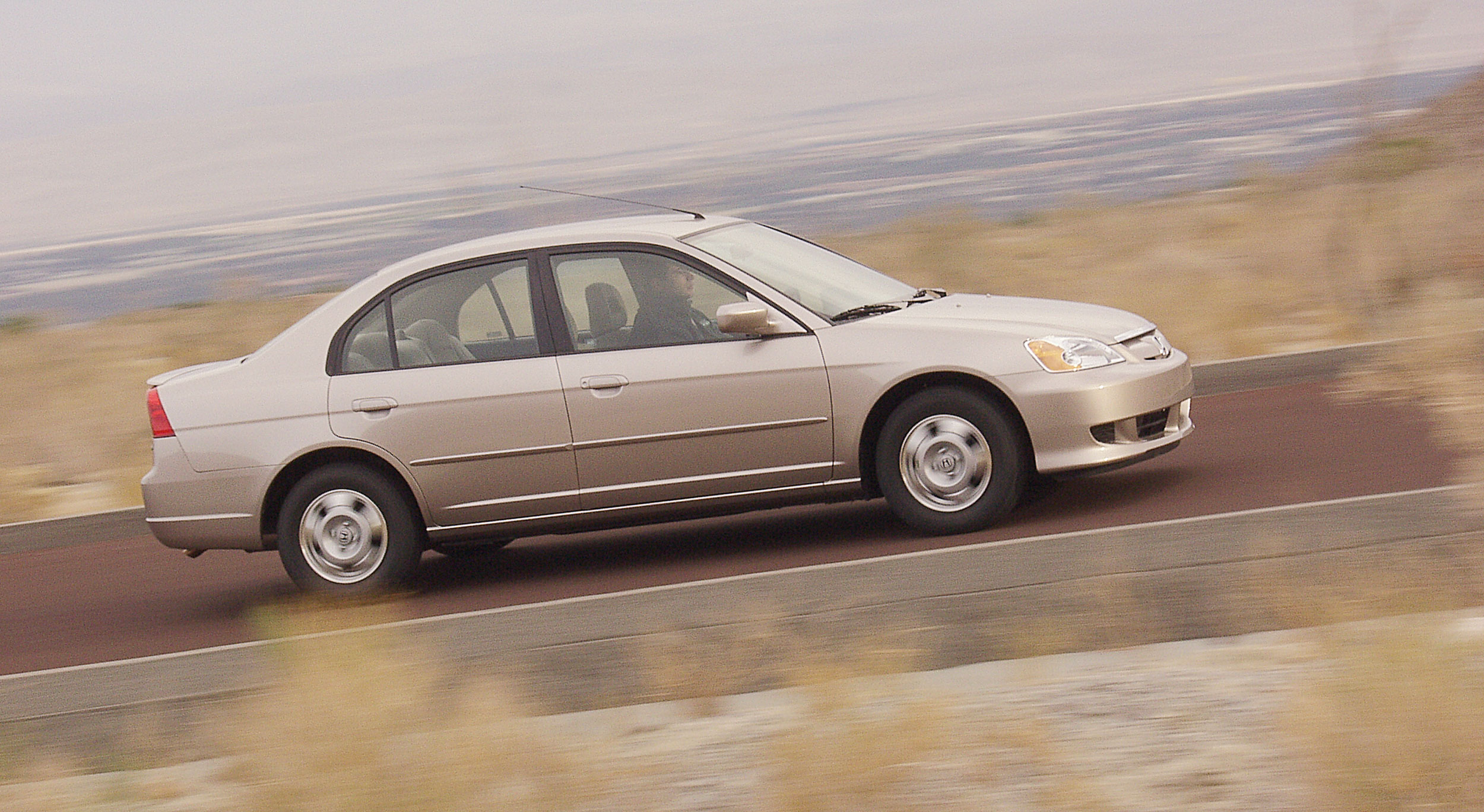 Honda Civic Hybrid photo #15