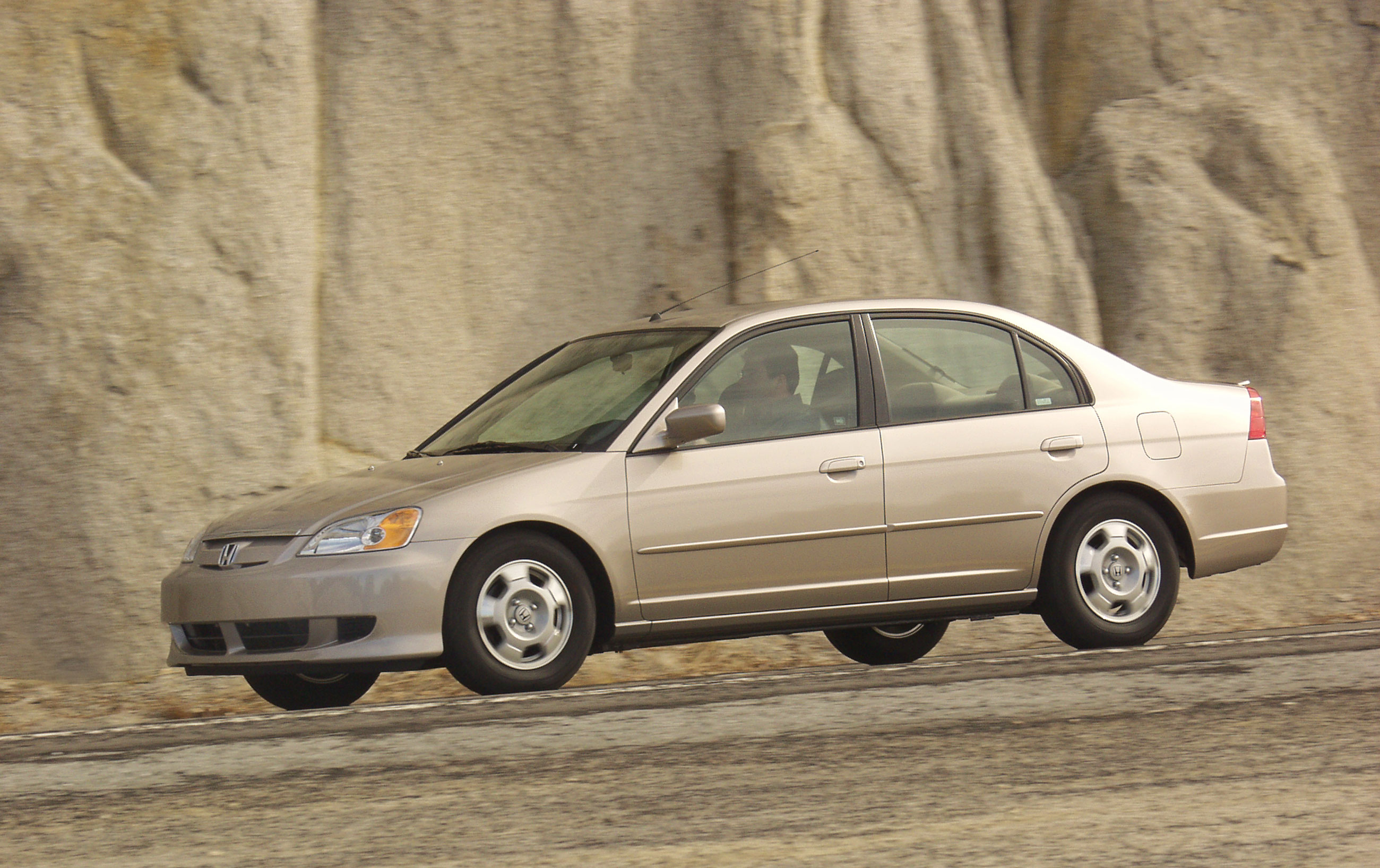 Honda Civic Hybrid photo #16