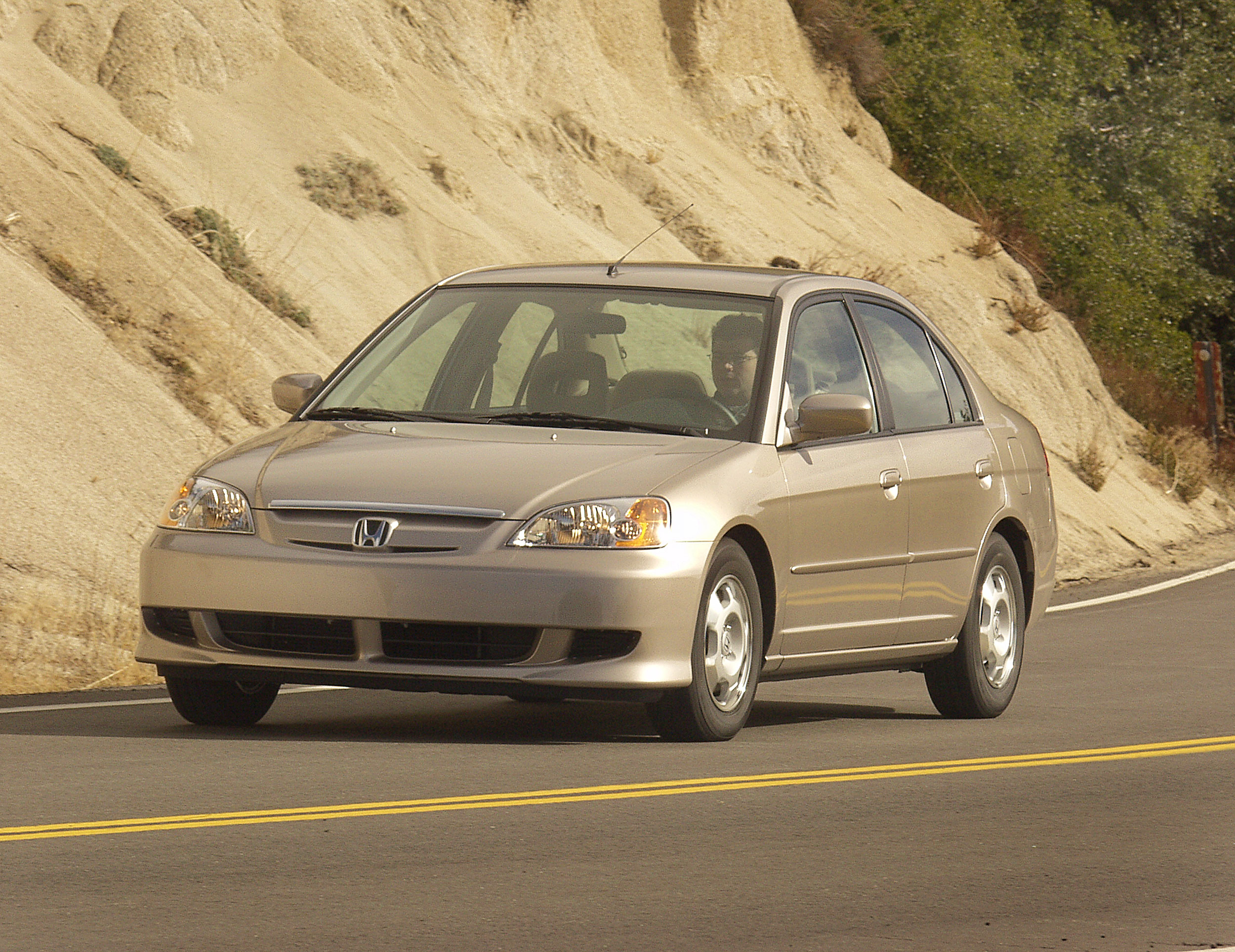 Honda Civic Hybrid photo #19