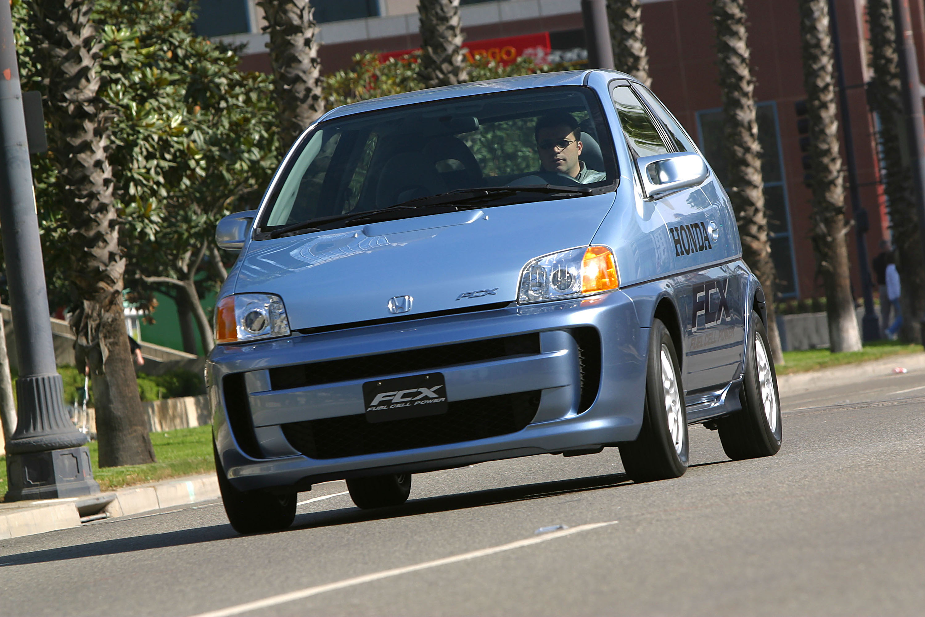 Honda FCX photo #6