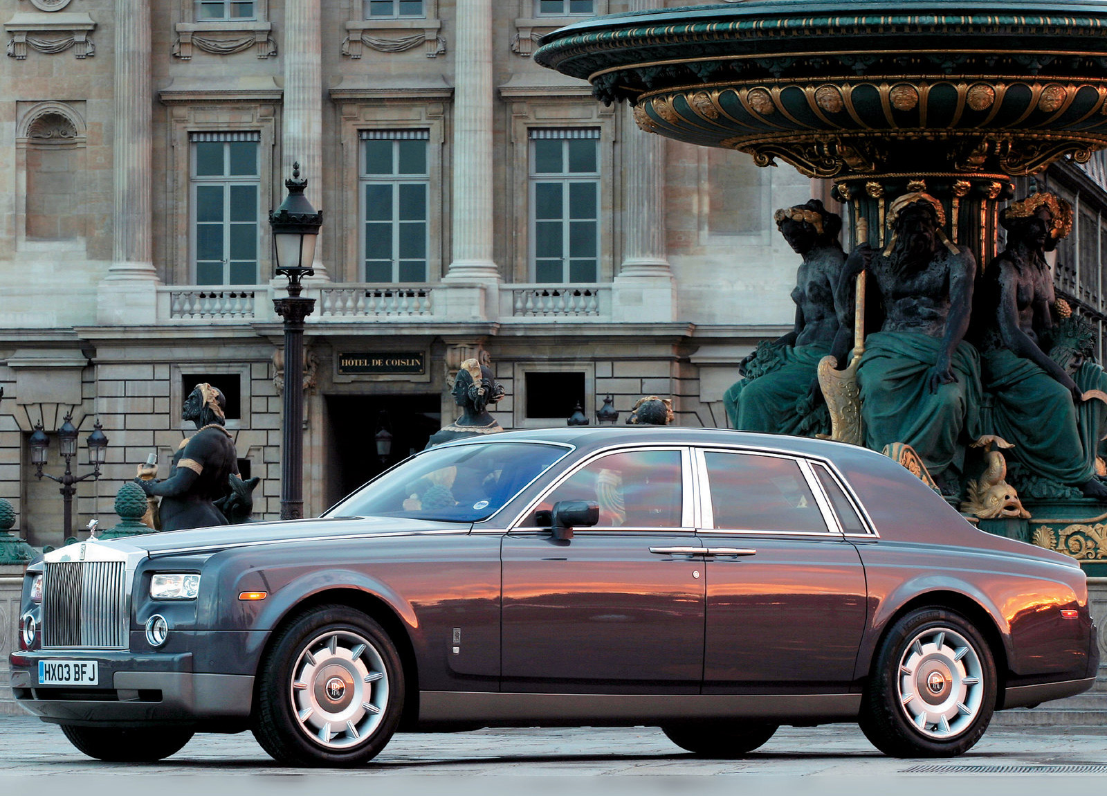 Rolls-Royce Phantom photo #20