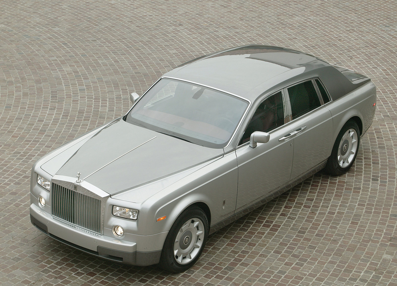 Rolls-Royce Phantom photo #21