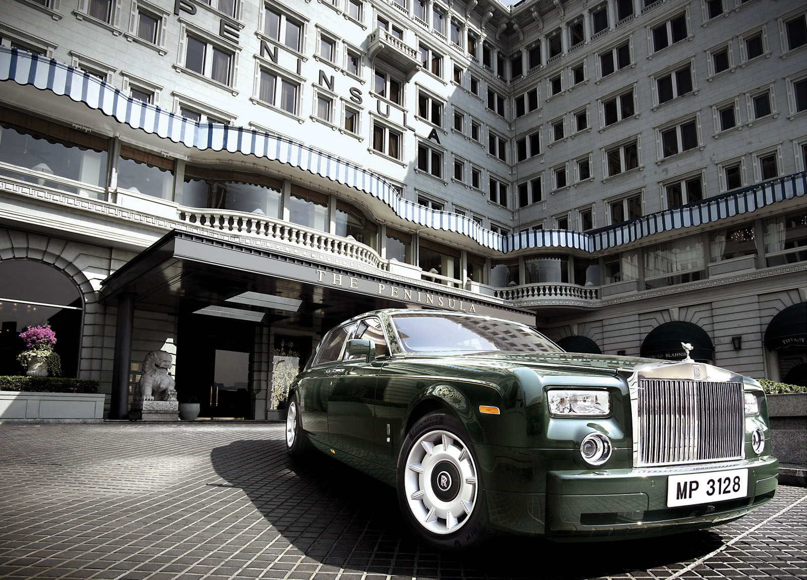 Rolls-Royce Phantom photo #23