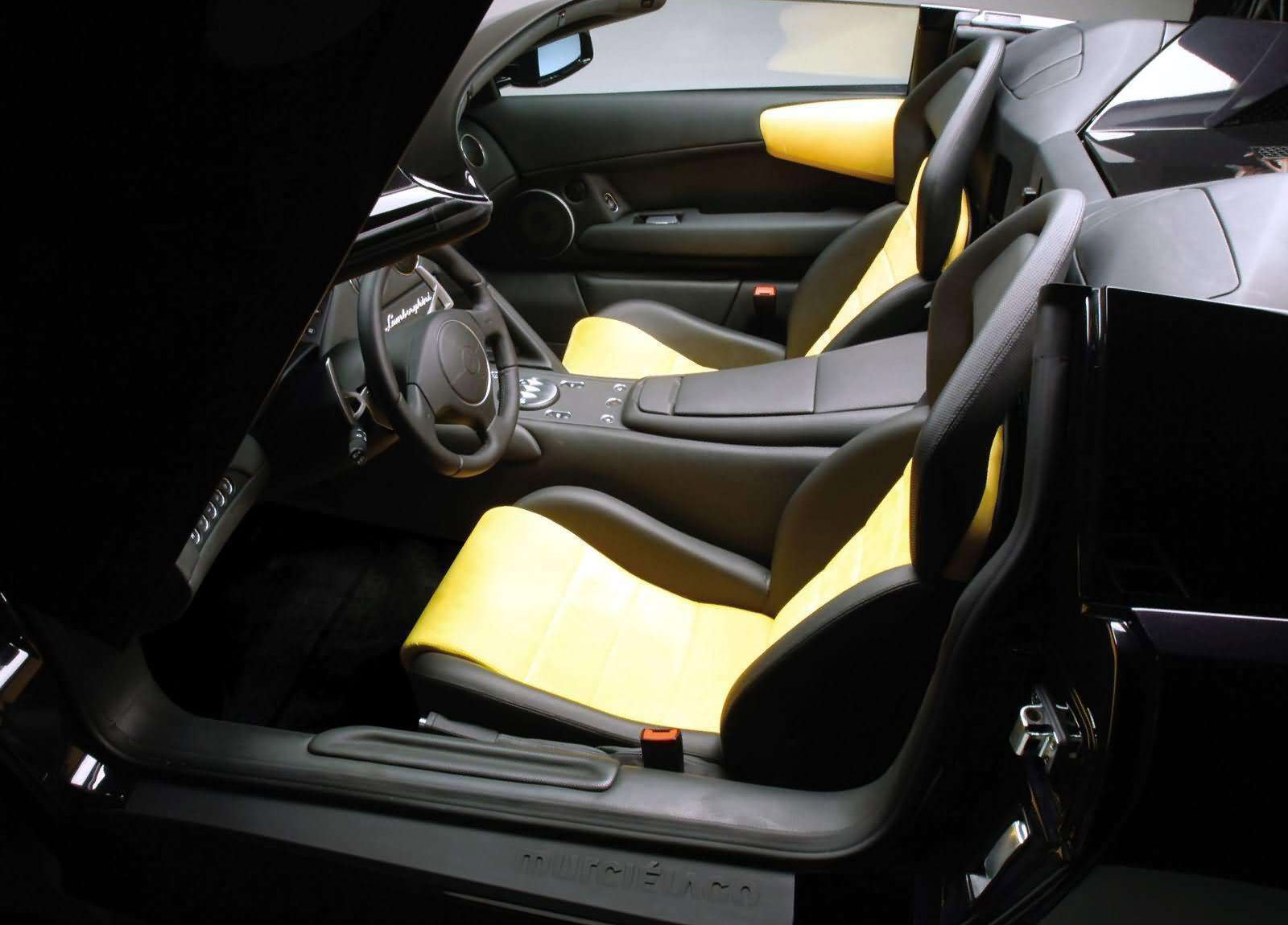 Lamborghini Murcielago Roadster photo #38