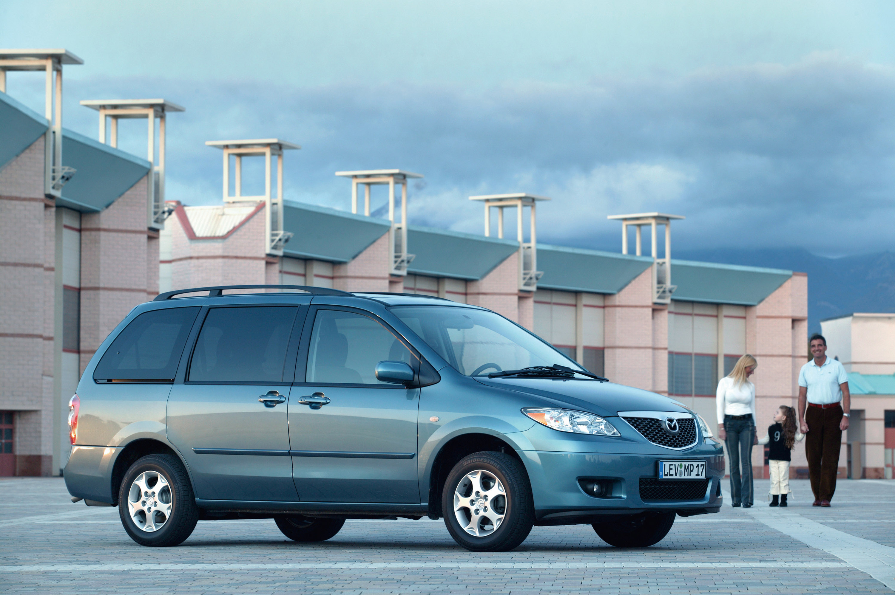 Mazda MPV Facelift photo #26