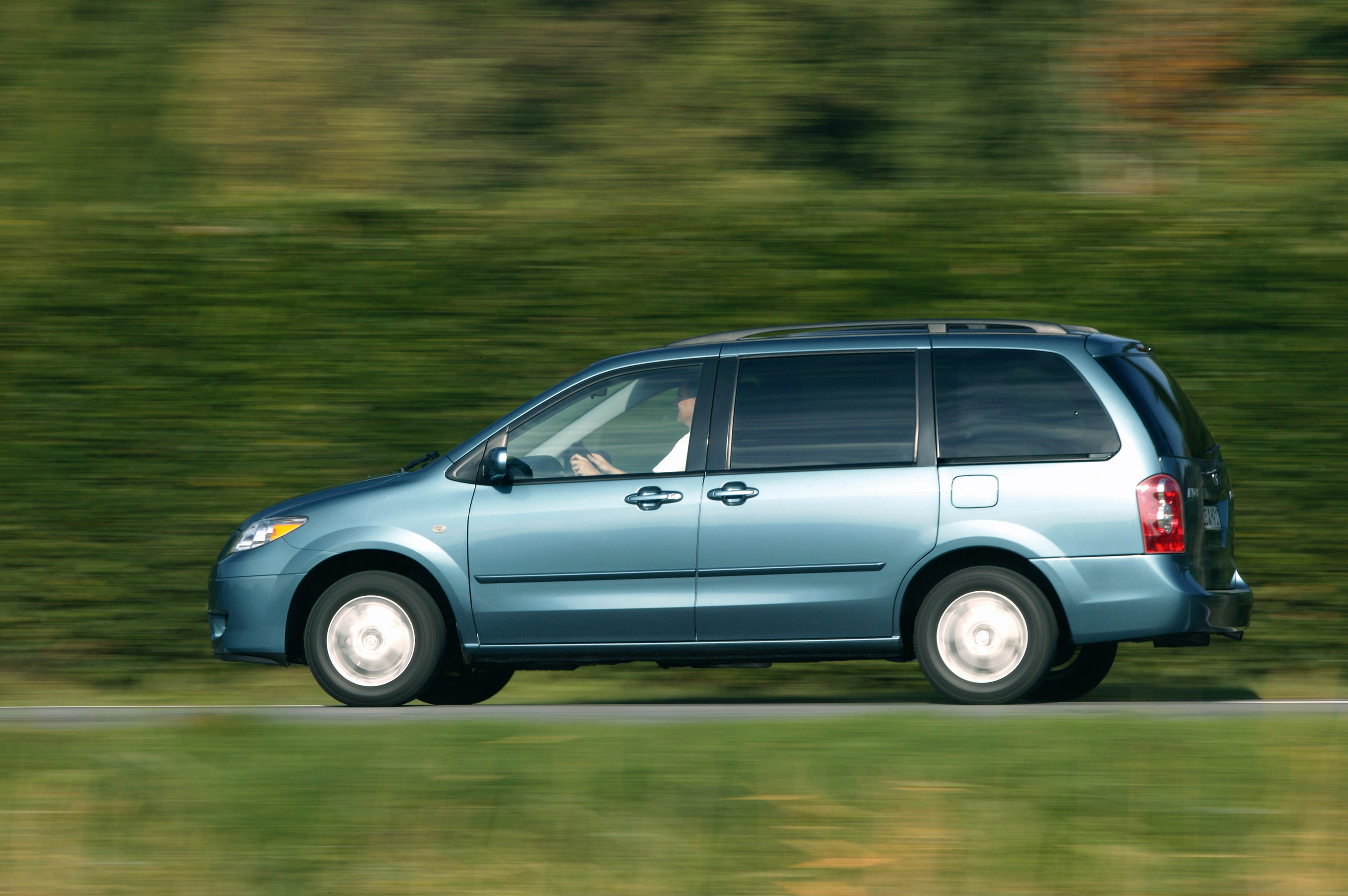 Mazda MPV Facelift photo #36