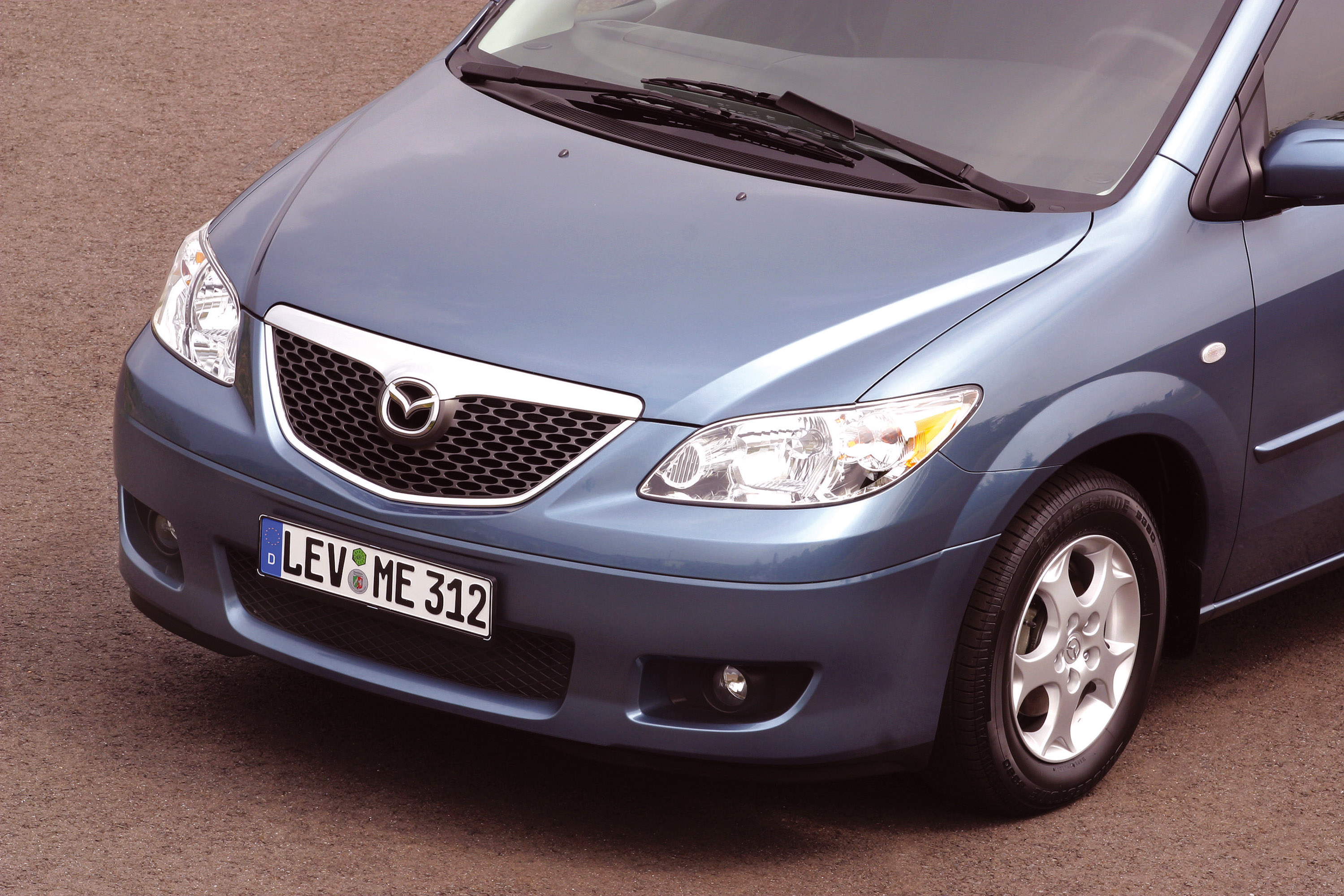 Mazda MPV Facelift photo #41