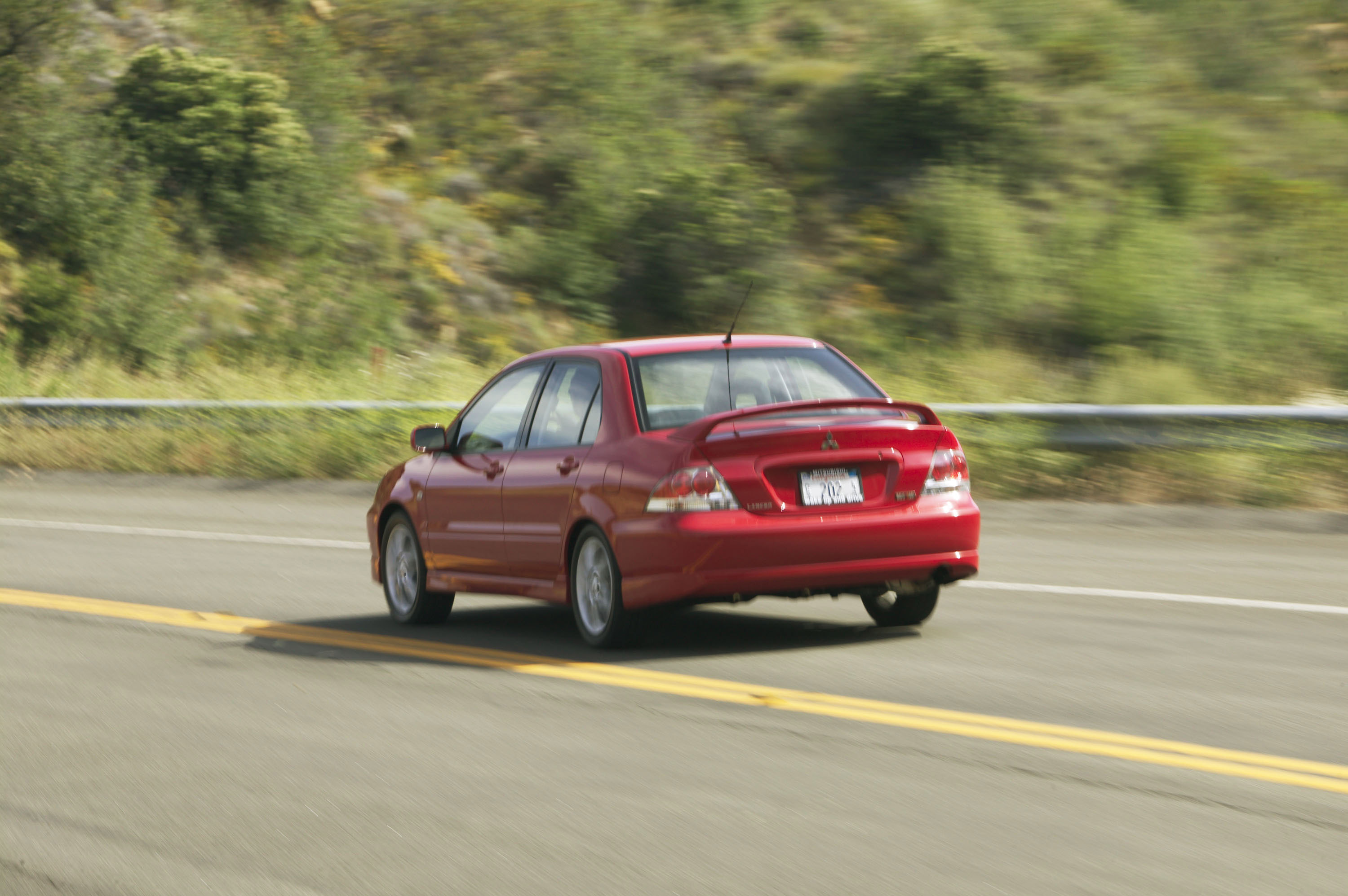 Mitsubishi Lancer photo #22