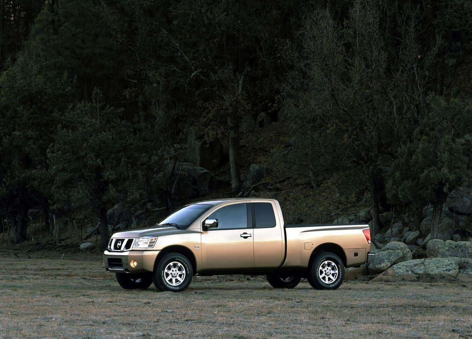 Nissan Titan photo #16