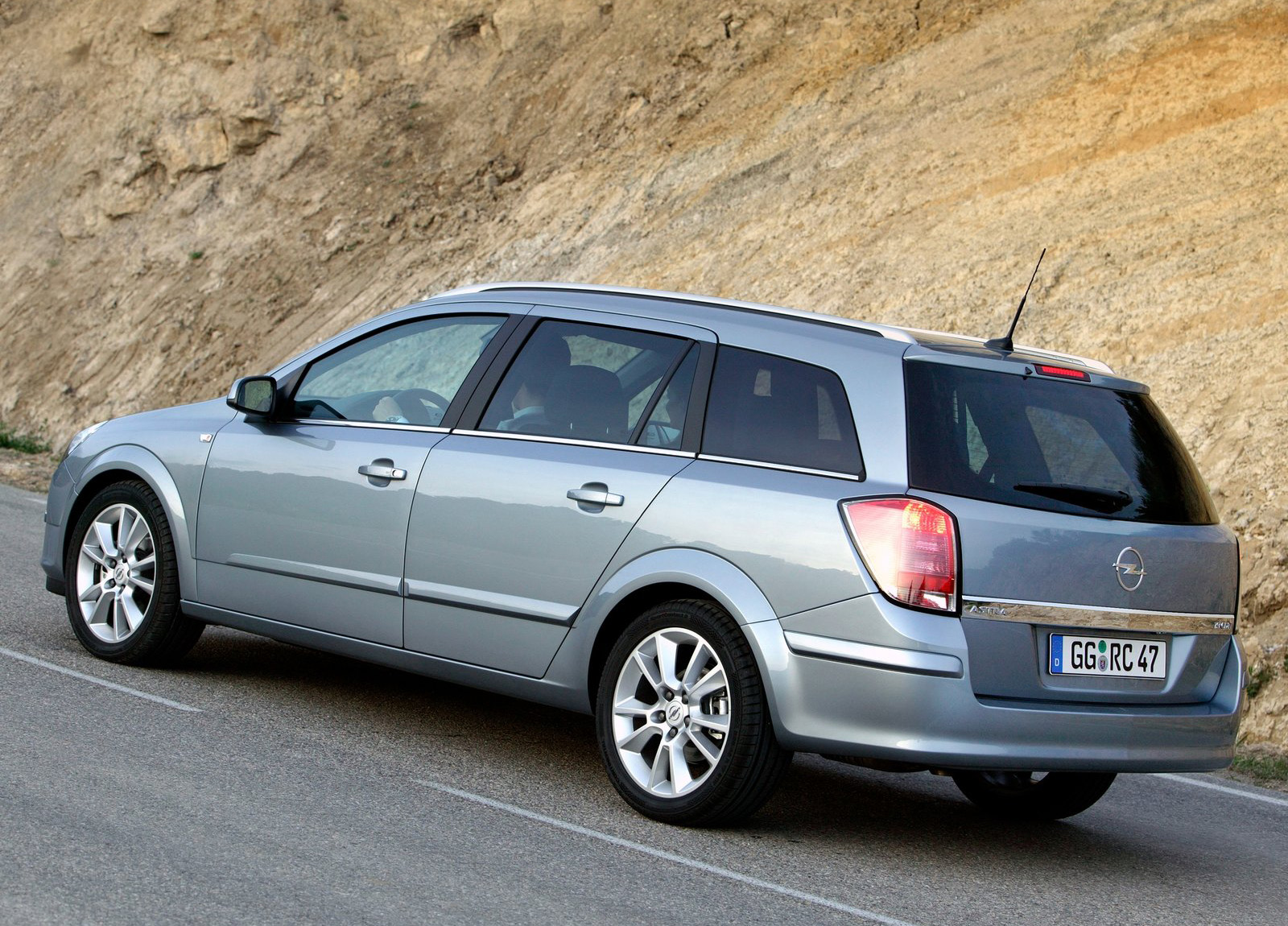 Opel Astra Station Wagon photo #36