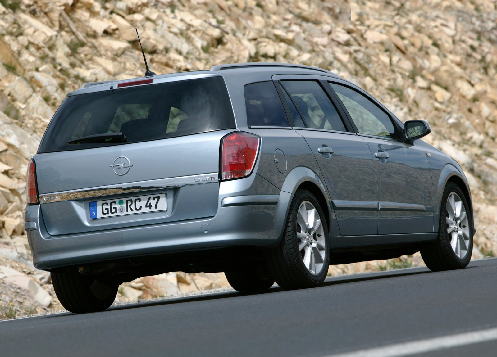 Opel Astra Station Wagon photo #45