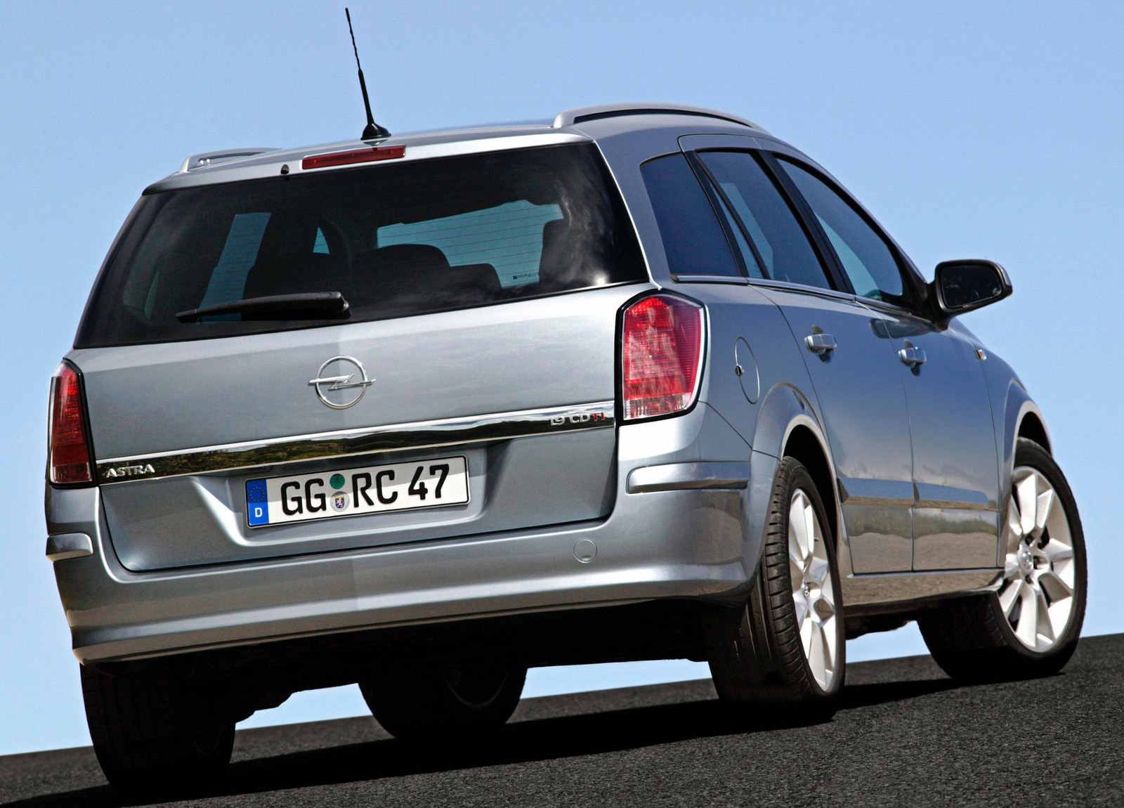 Opel Astra Station Wagon photo #48