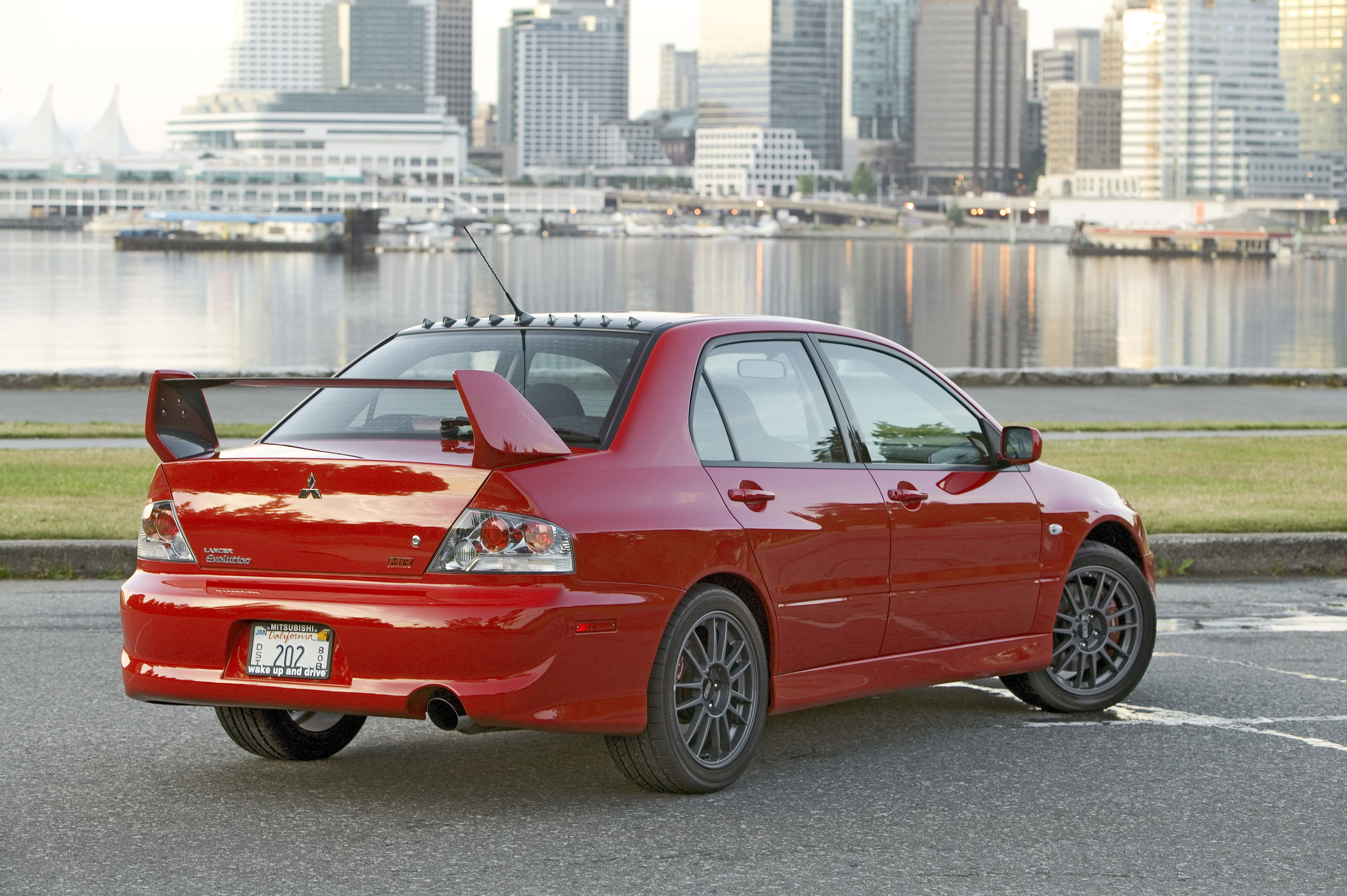 Mitsubishi Lancer Evolution MR photo #16