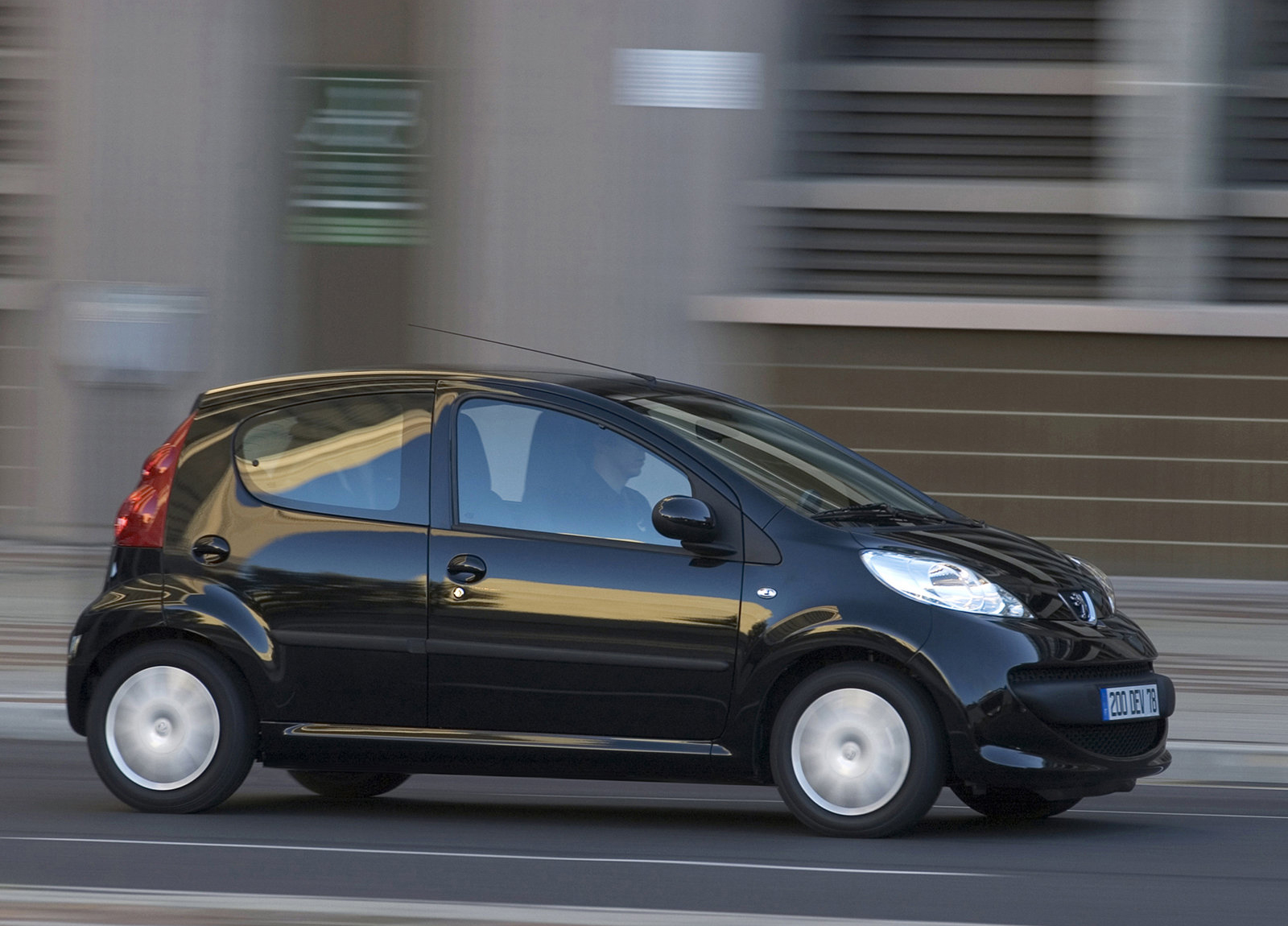 Peugeot 107 photo #35