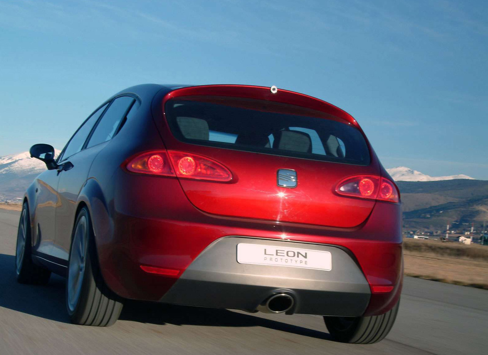 Seat Leon Prototype photo #25