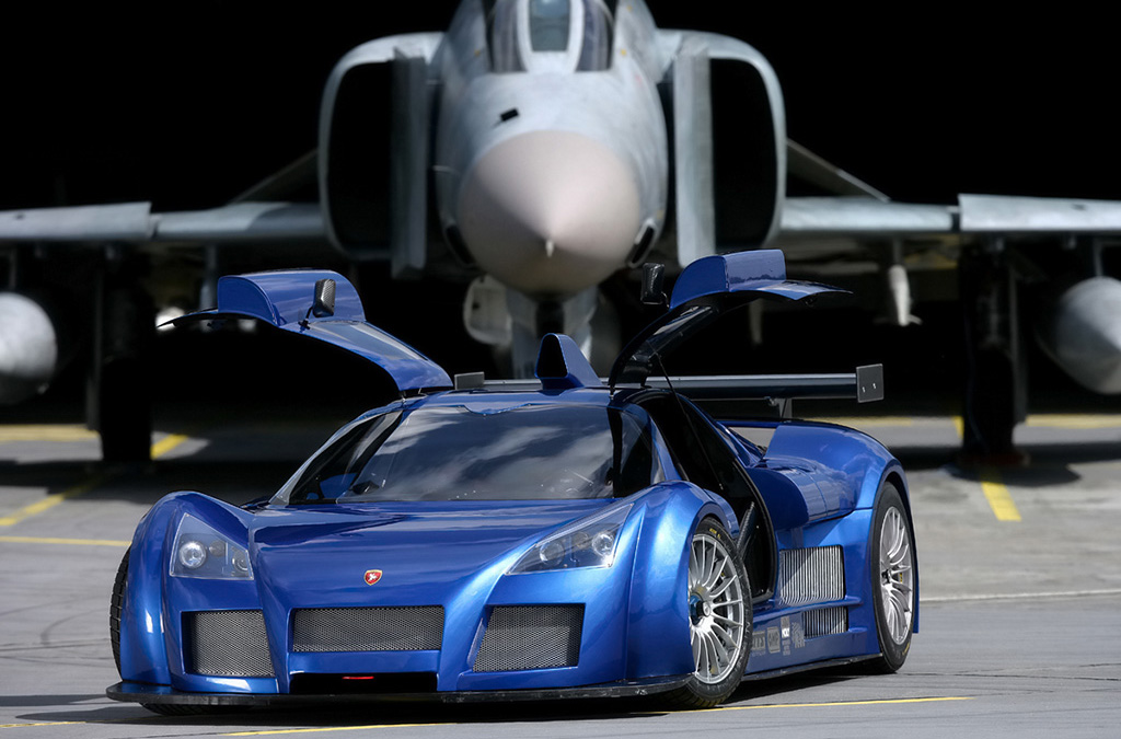 Gumpert Apollo photo #23