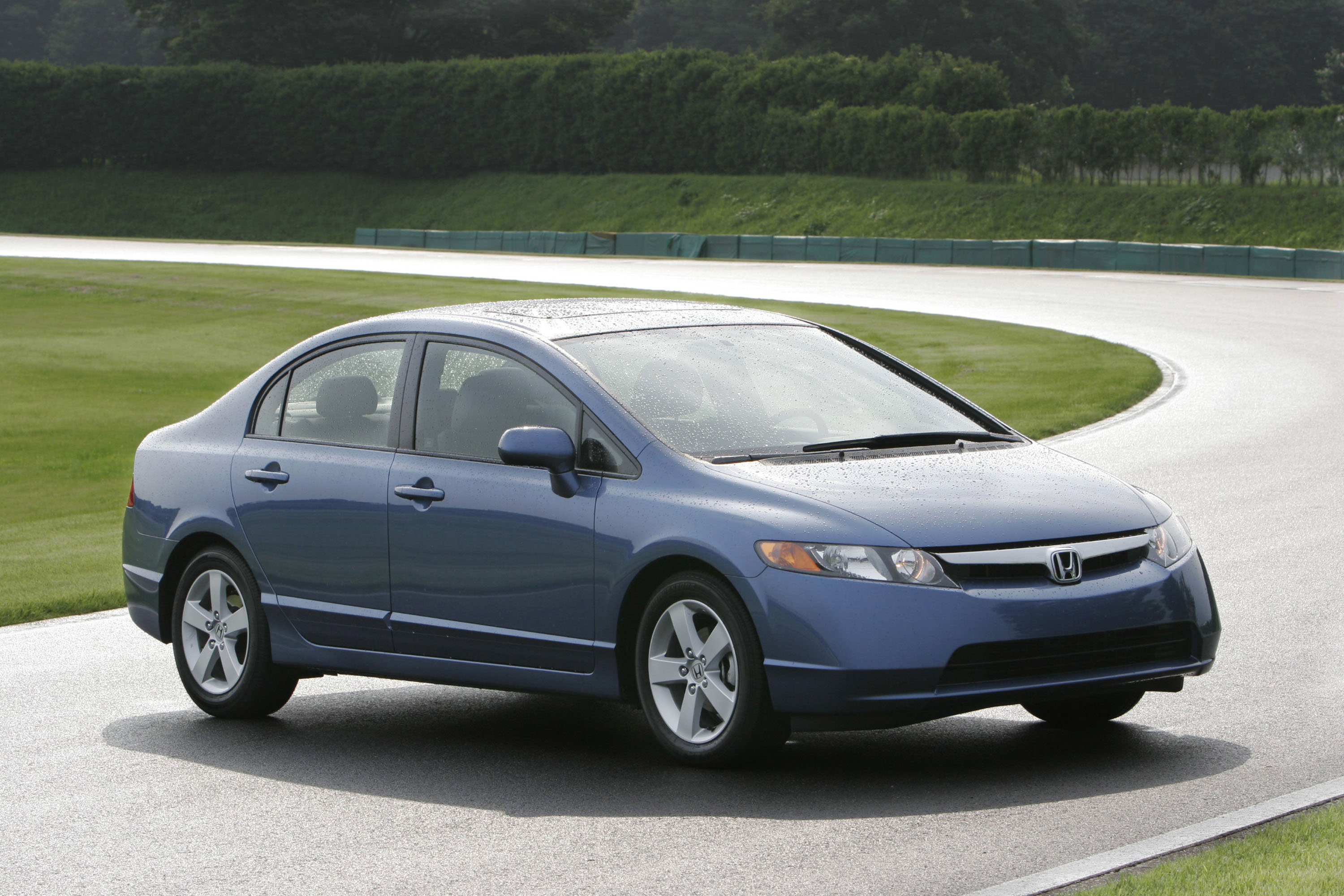 Honda Civic Sedan photo #18