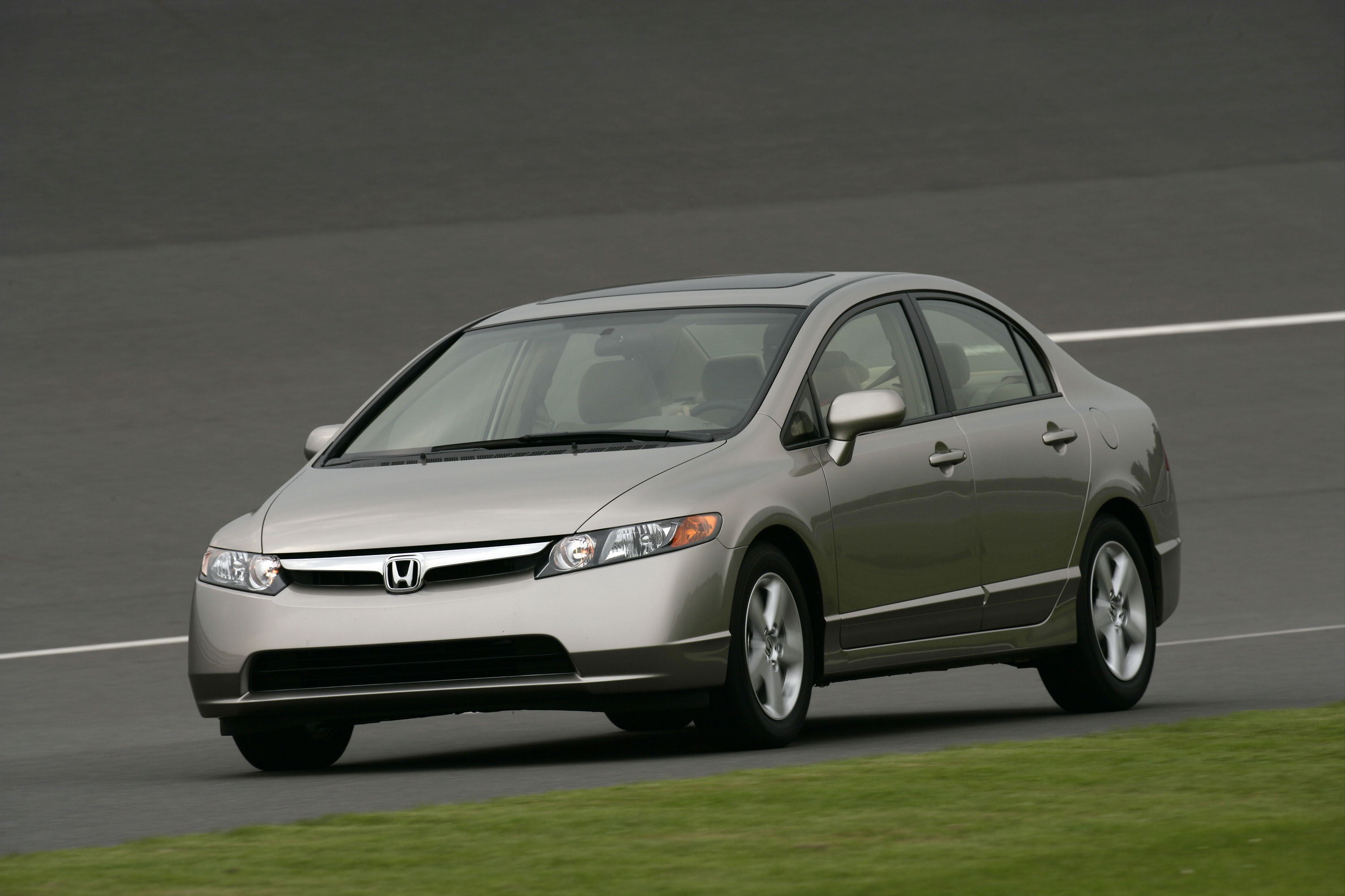 Honda Civic Sedan photo #21