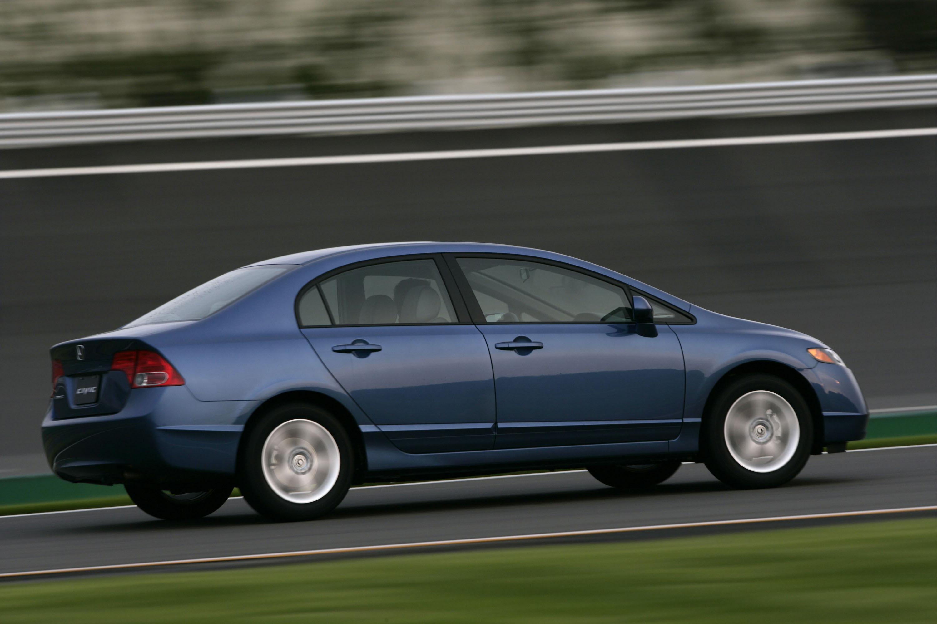 Honda Civic Sedan photo #30