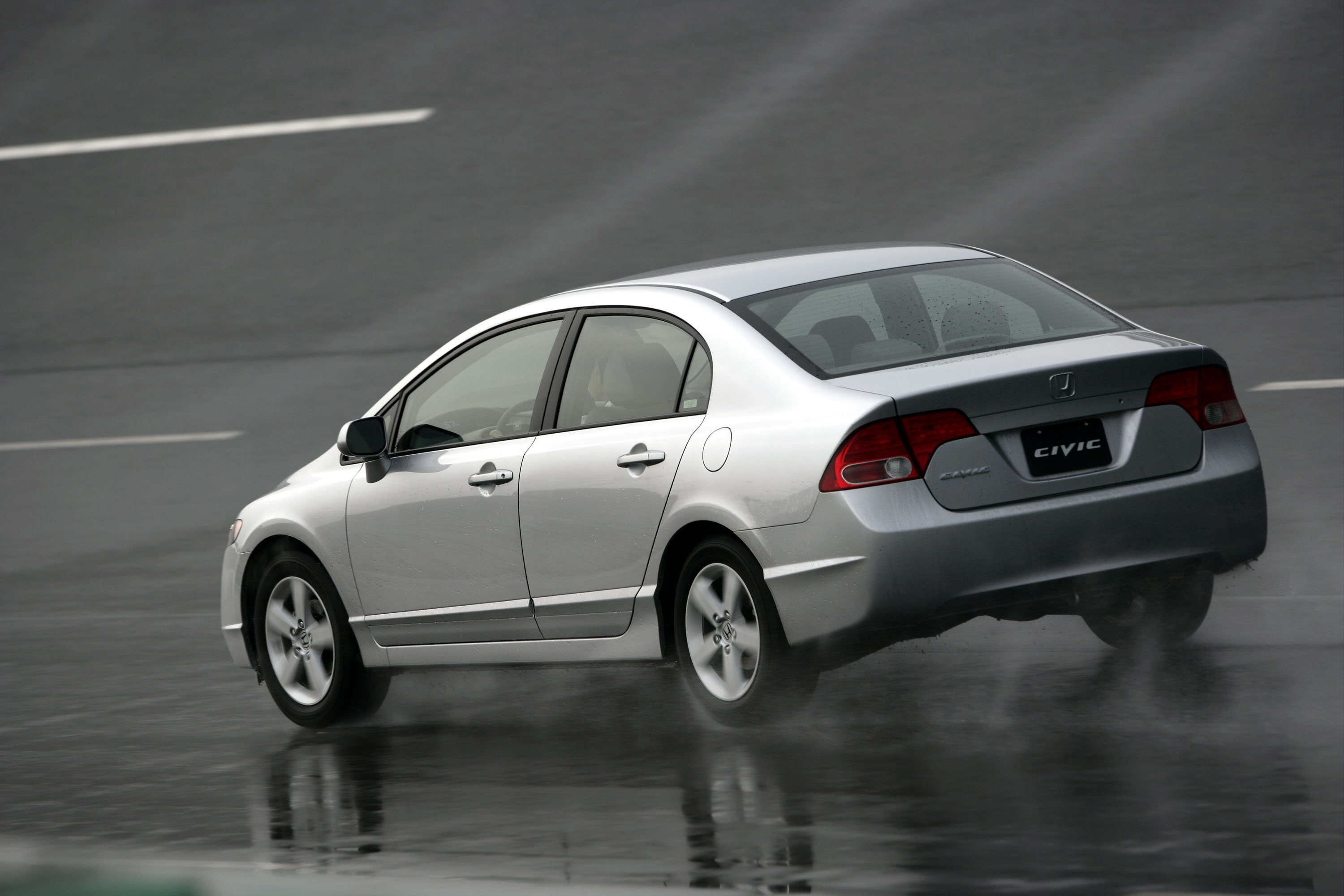 Honda Civic Sedan photo #32