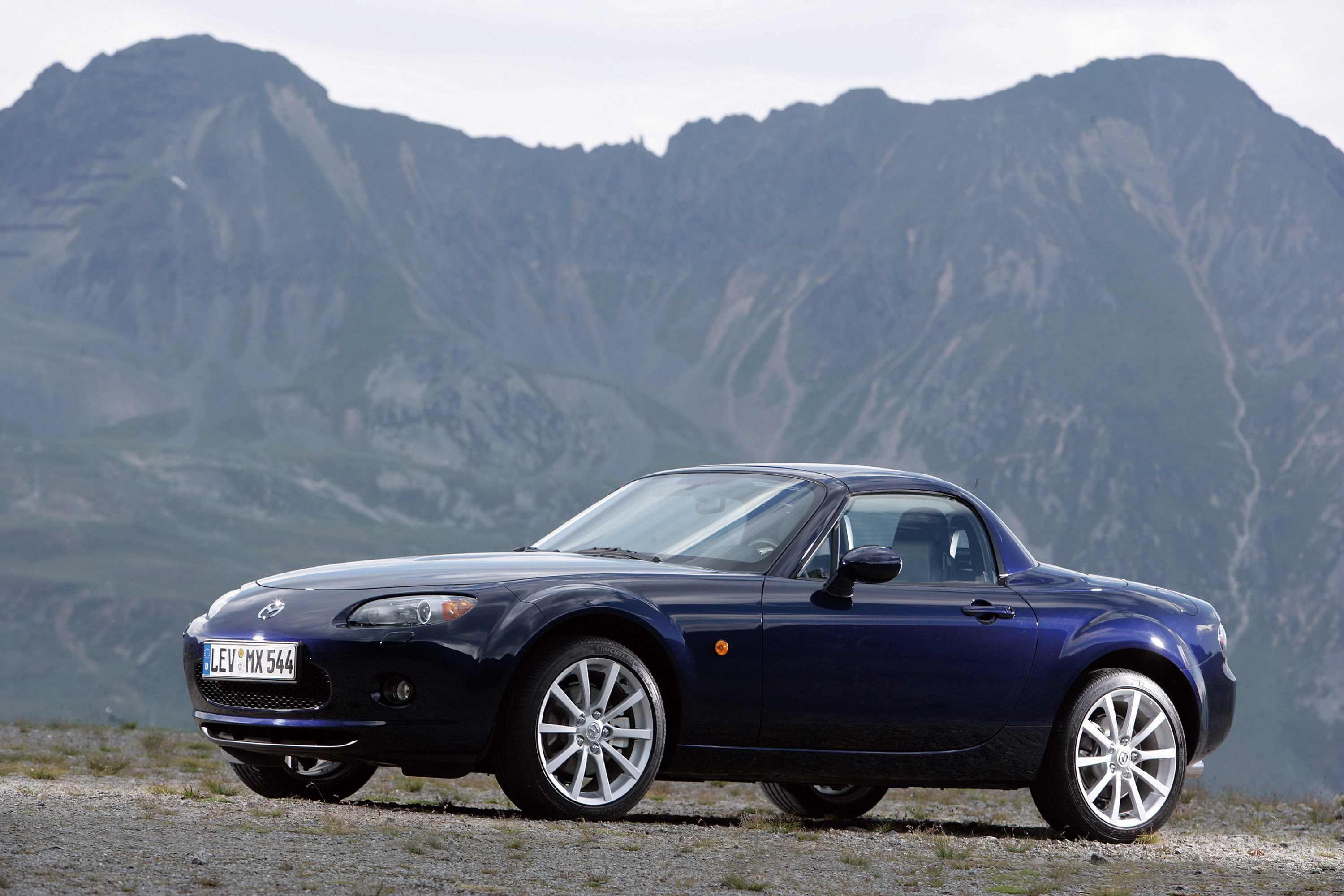 Mazda MX-5 Roadster Coupe photo #16