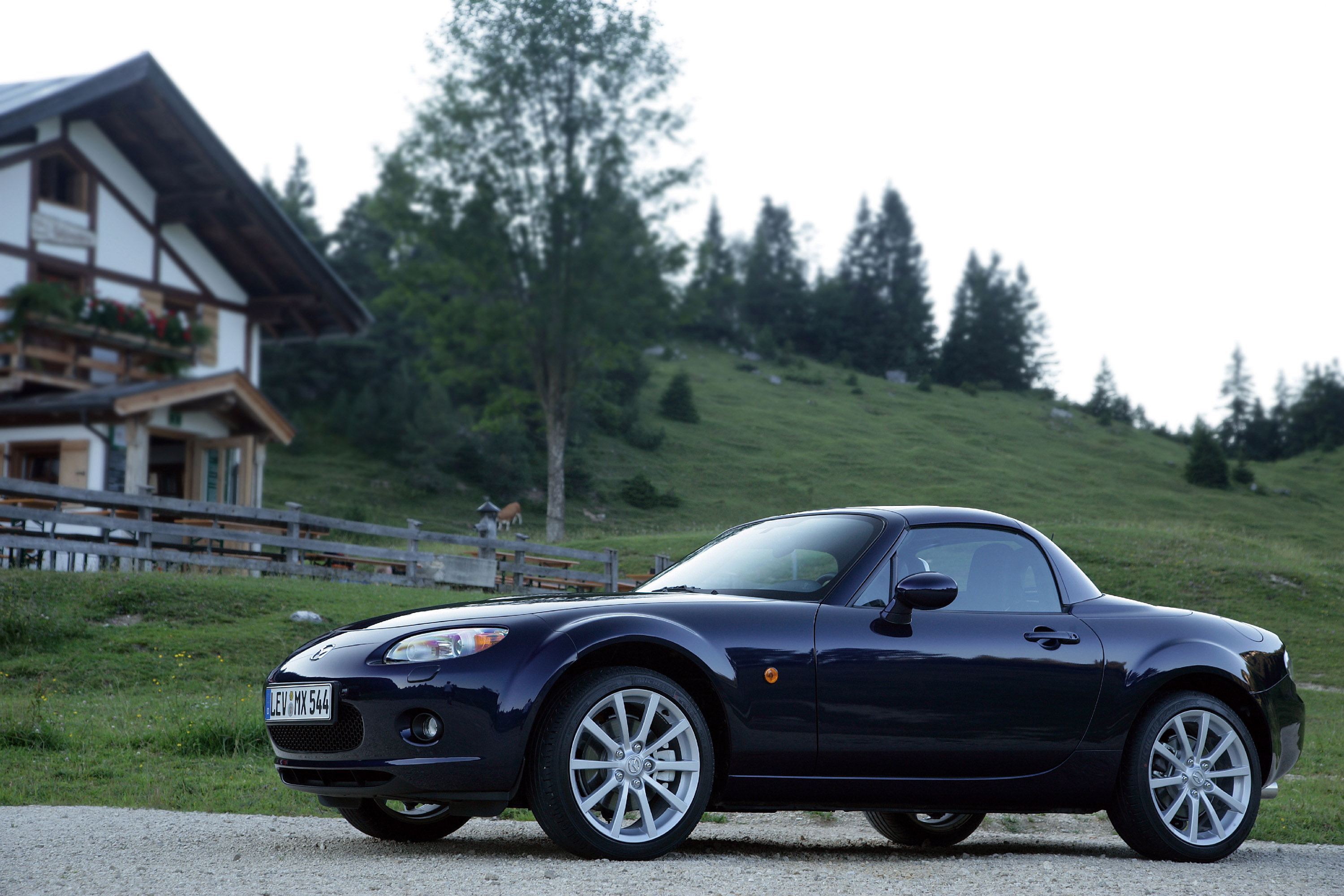 Mazda MX-5 Roadster Coupe photo #29