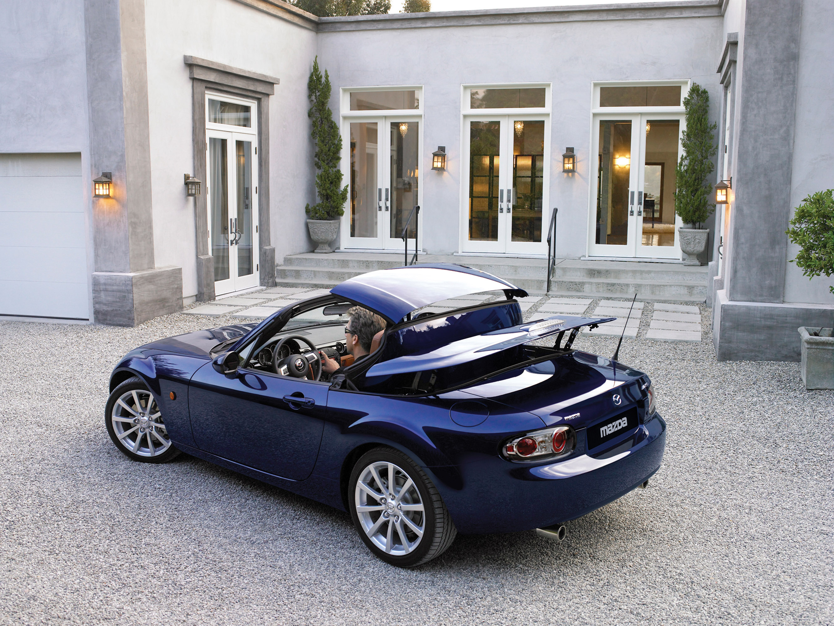 Mazda MX-5 Roadster Coupe photo #43