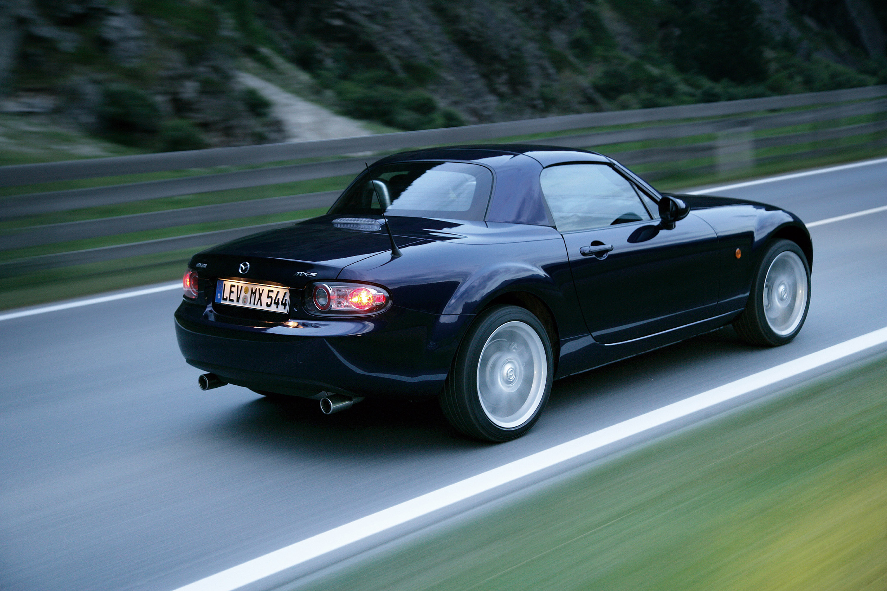 Mazda MX-5 Roadster Coupe photo #49