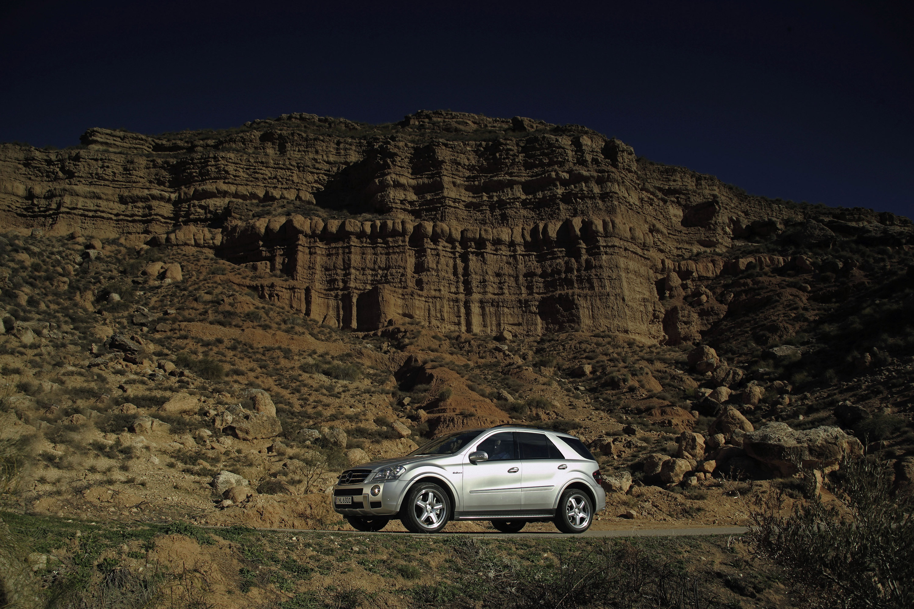 Mercedes-Benz ML63 AMG photo #19