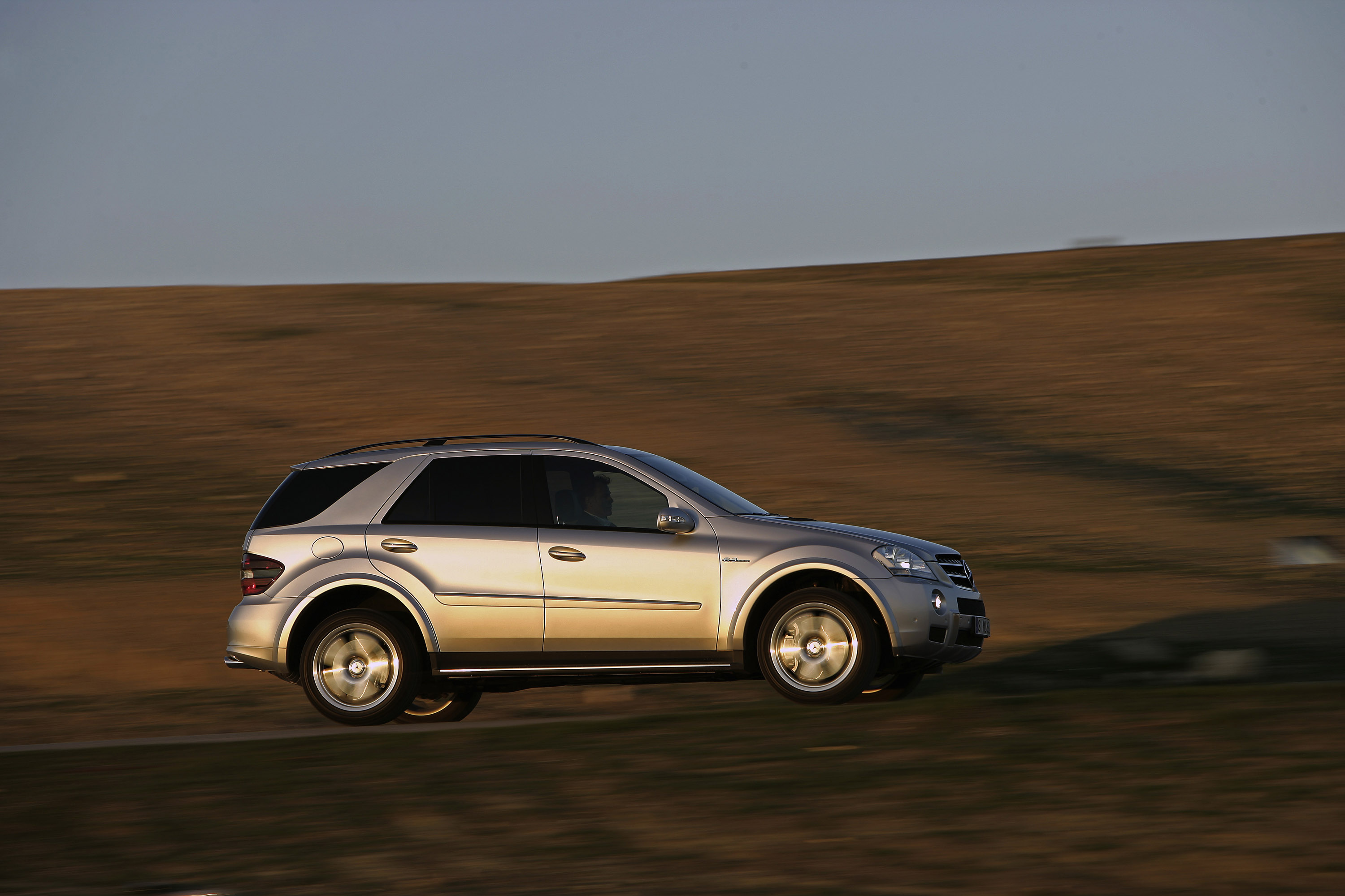 Mercedes-Benz ML63 AMG photo #22