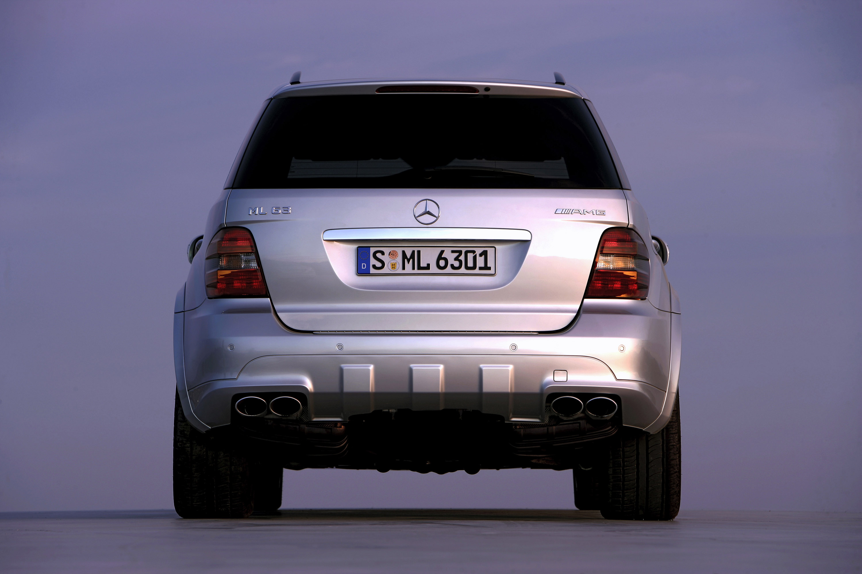 Mercedes-Benz ML63 AMG photo #28