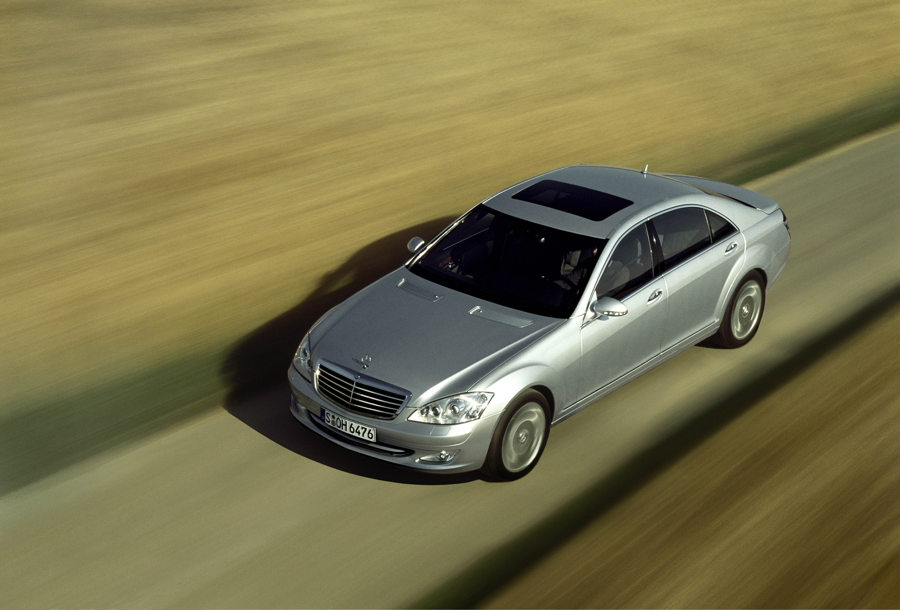 Mercedes-Benz S-Class photo #38