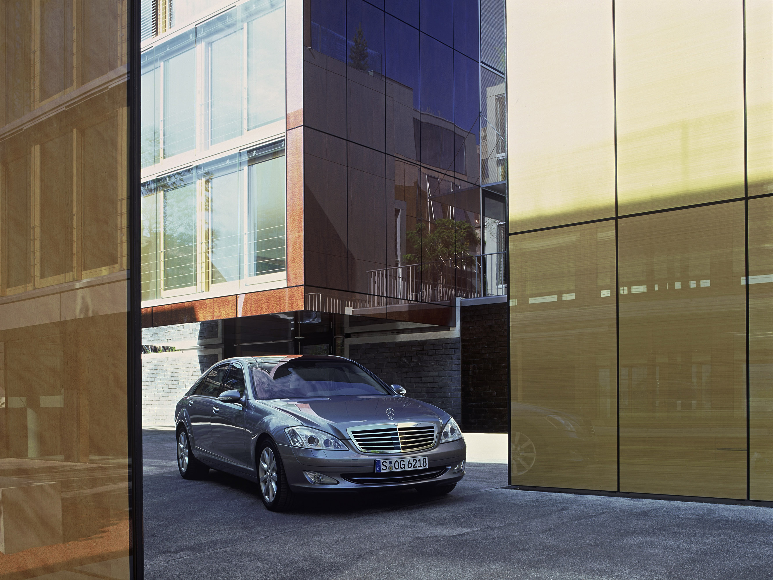 Mercedes-Benz S-Class photo #41