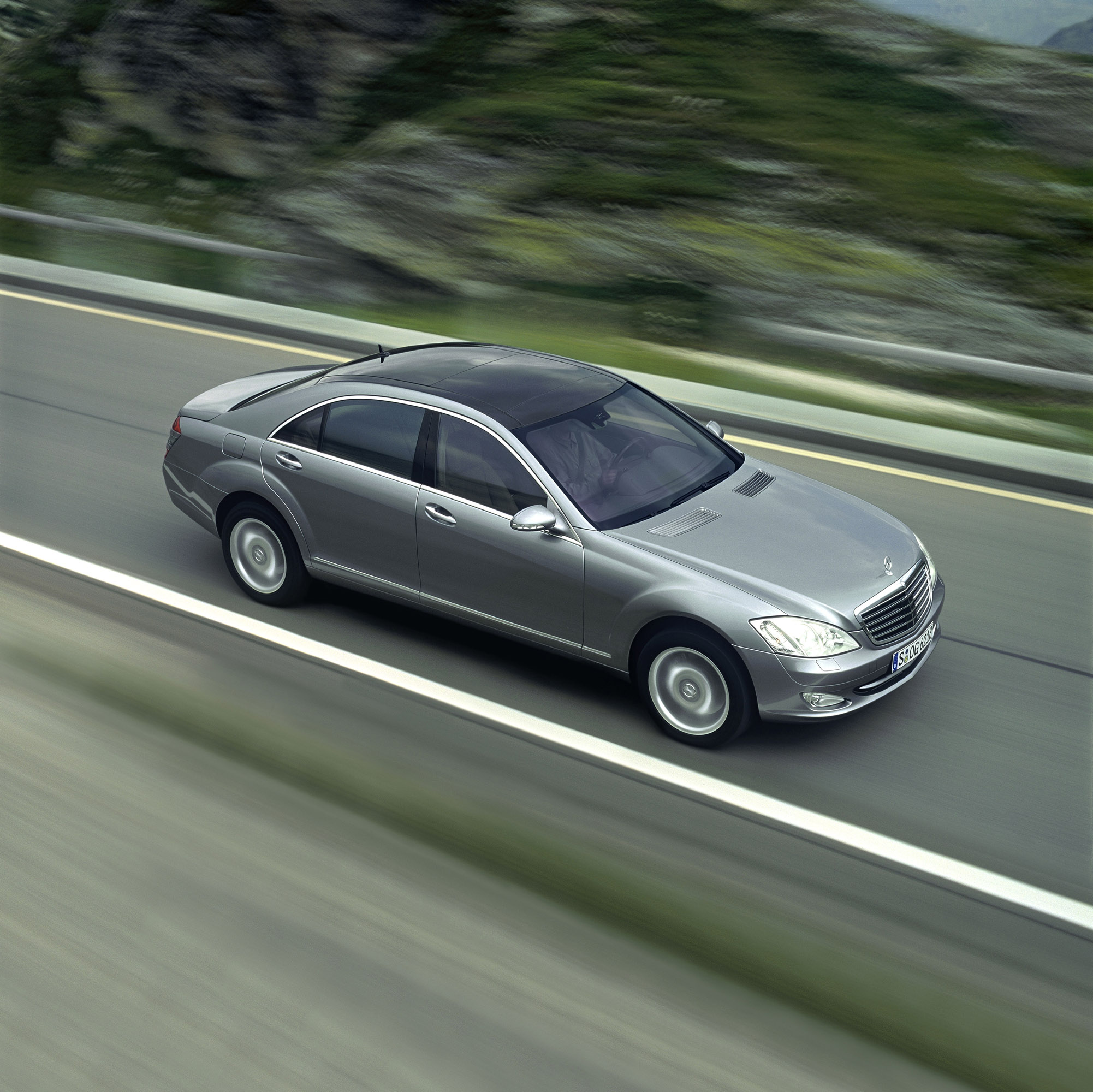 Mercedes-Benz S-Class photo #44