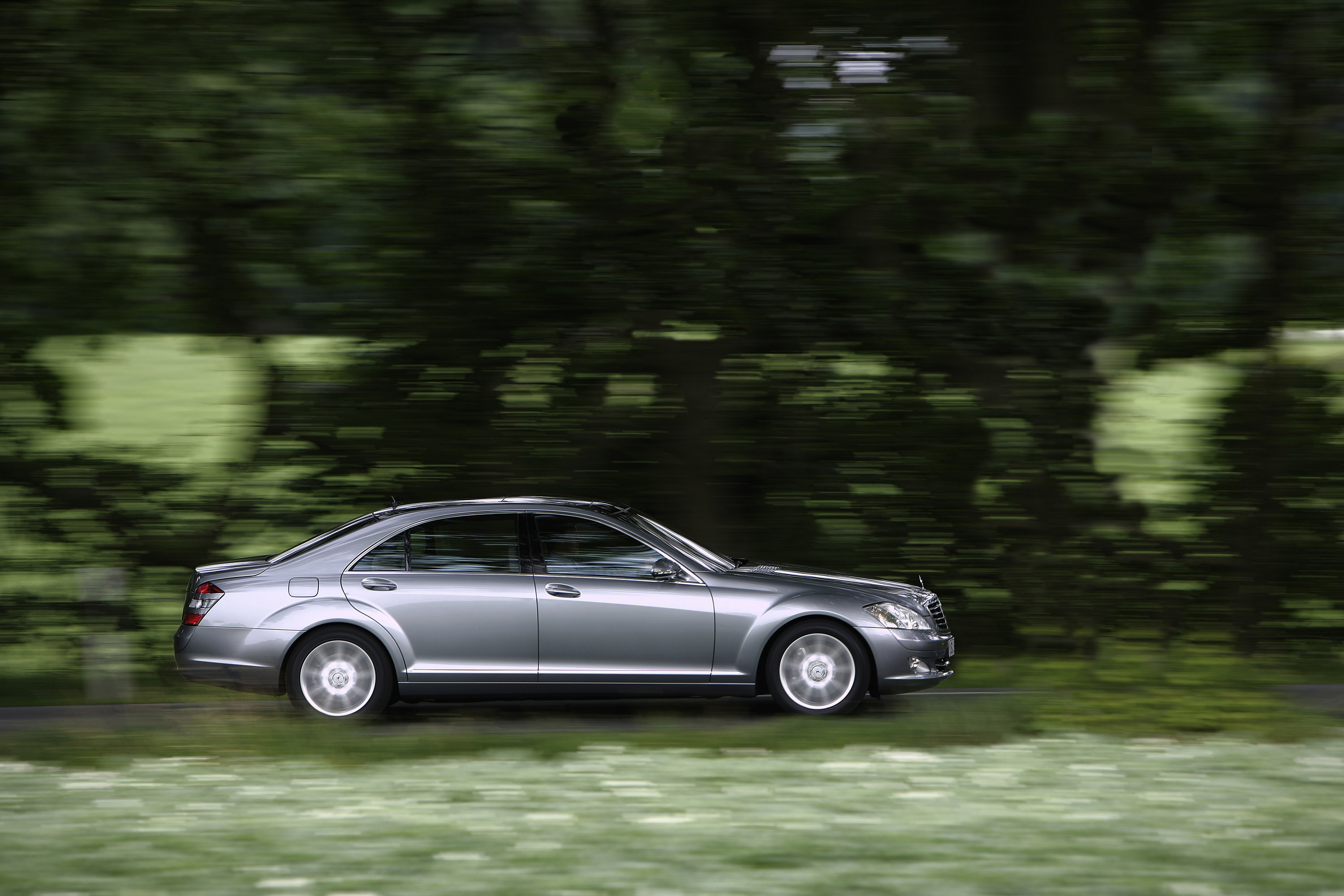 Mercedes-Benz S-Class photo #47