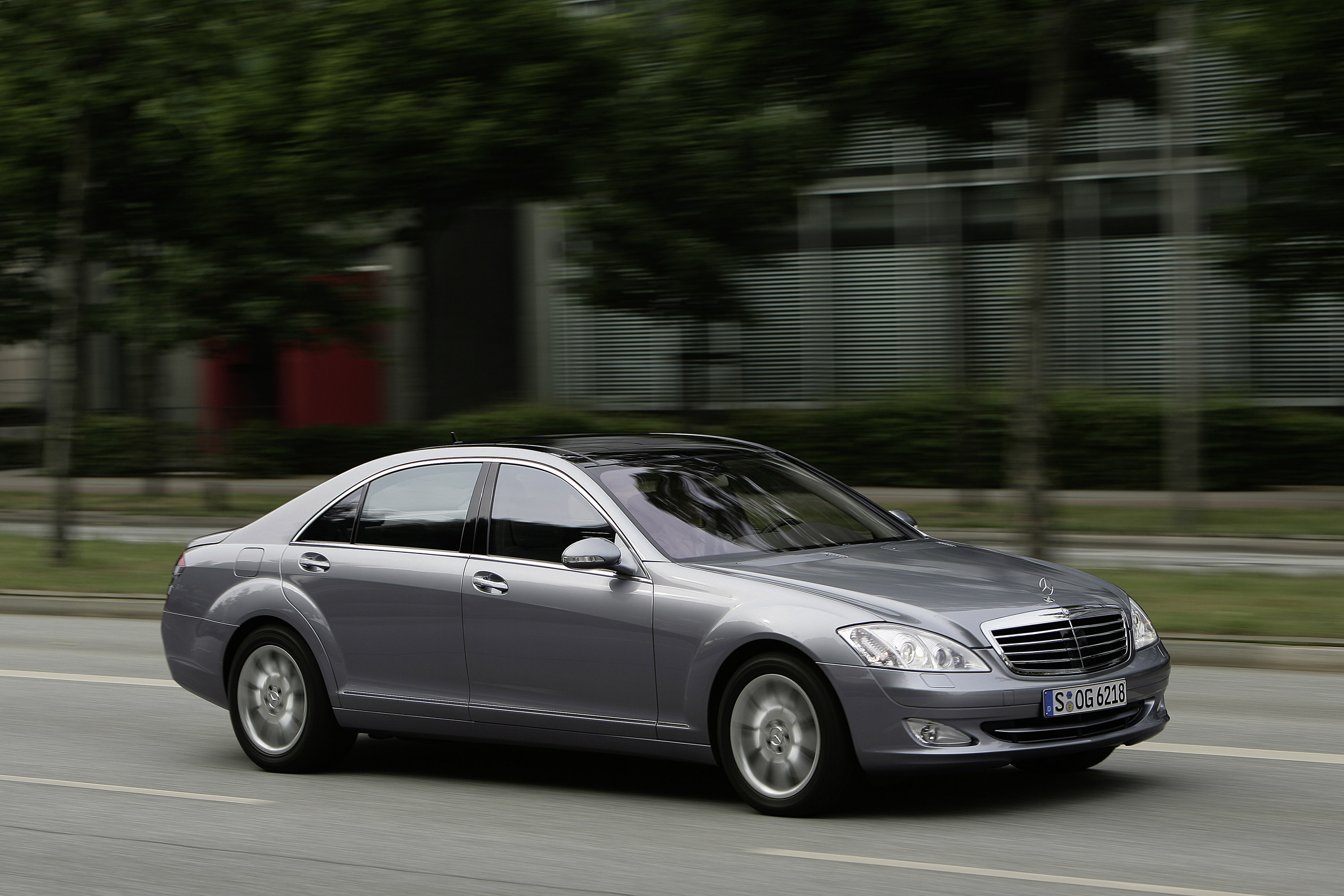 Mercedes-Benz S-Class photo #48