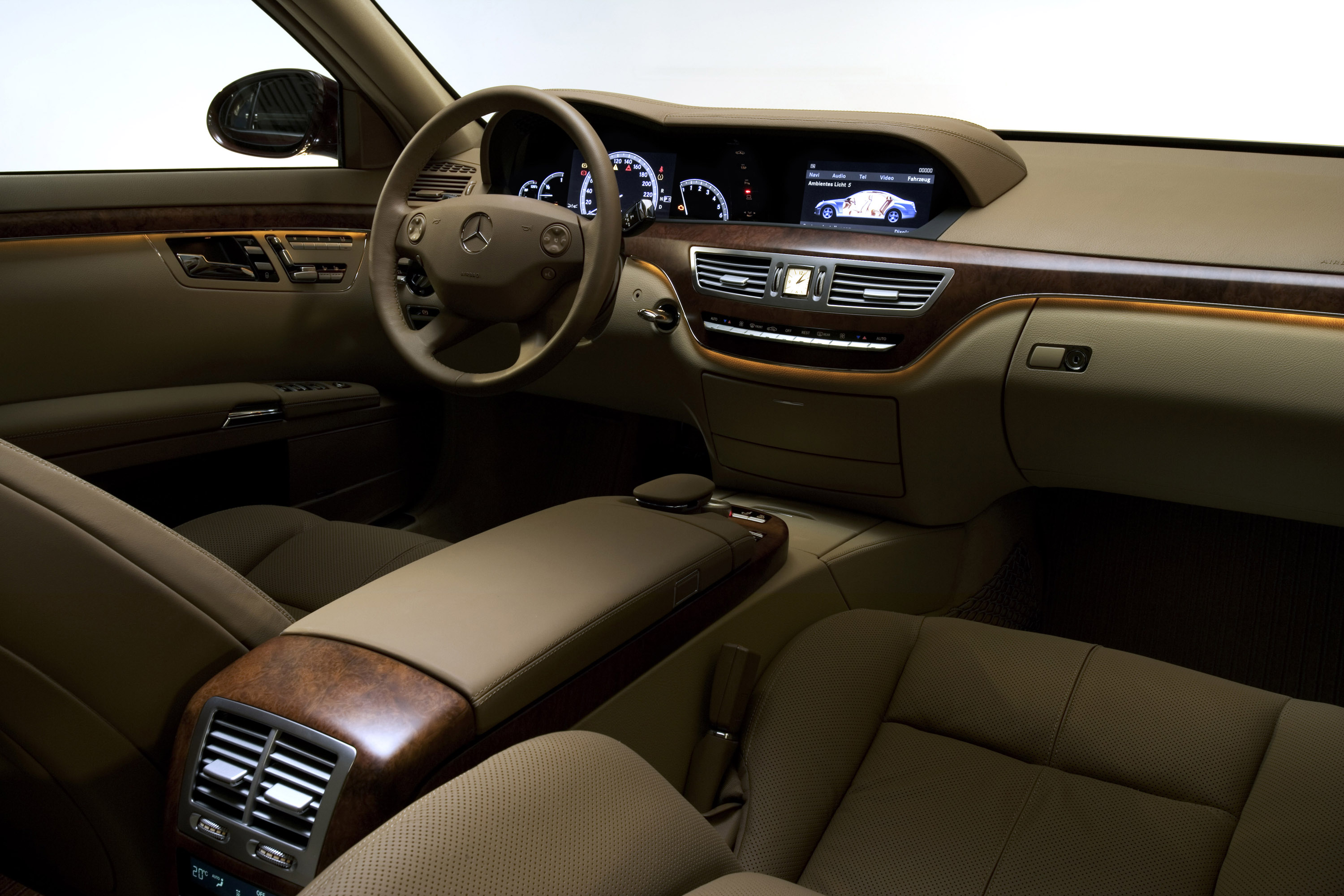 Mercedes-Benz S-Class photo #61