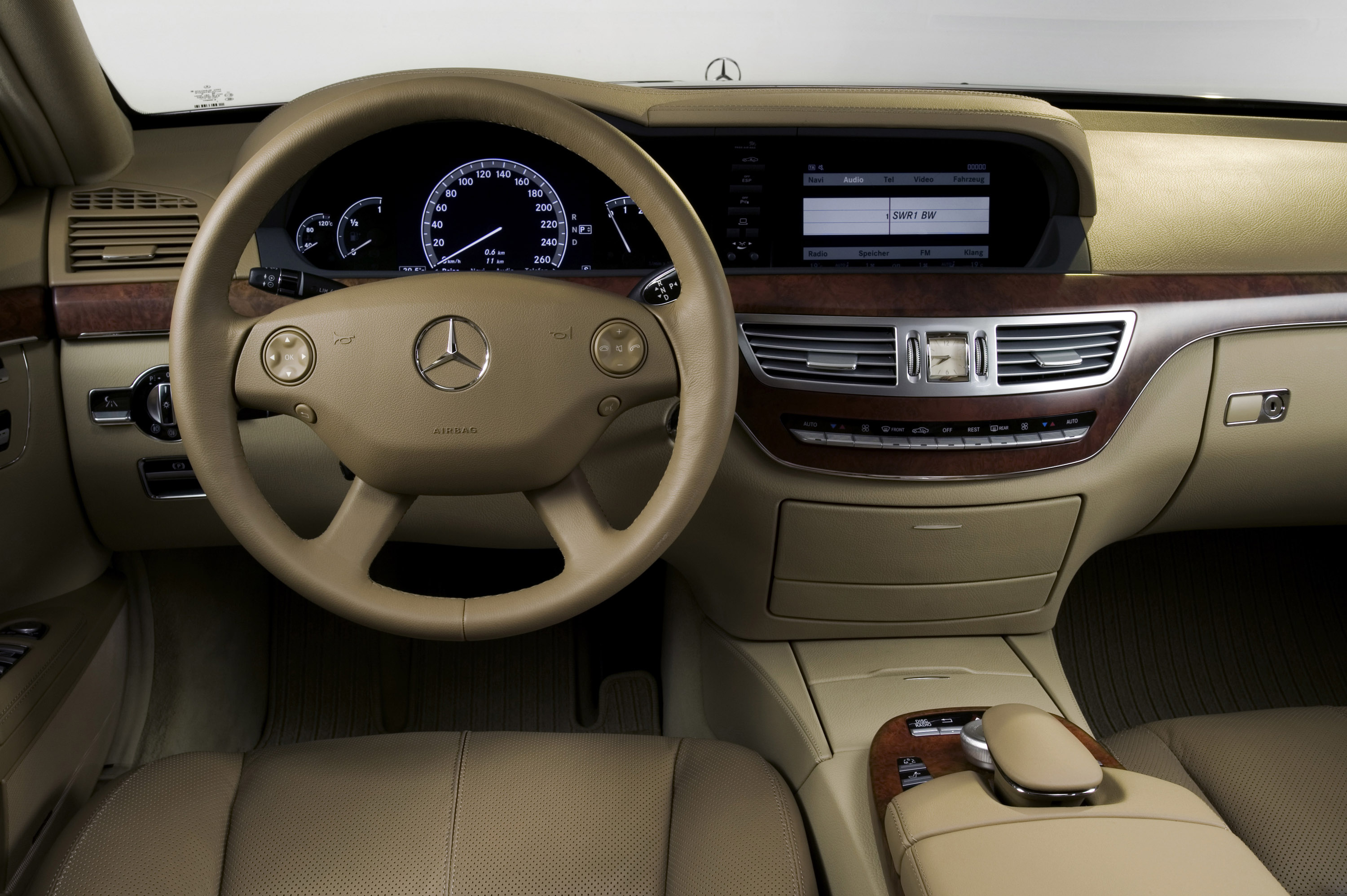 Mercedes-Benz S-Class photo #62