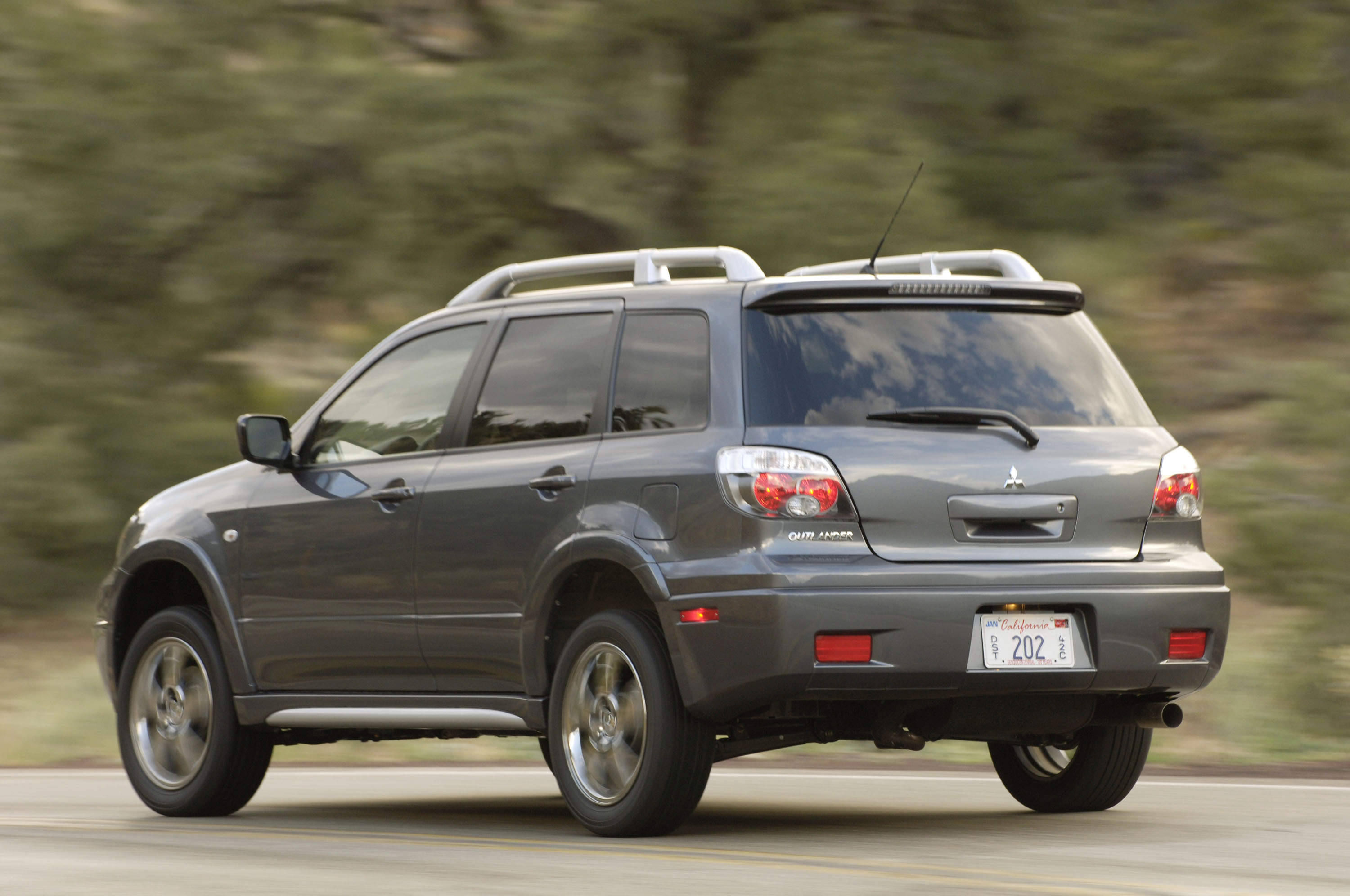 Mitsubishi Outlander photo #16