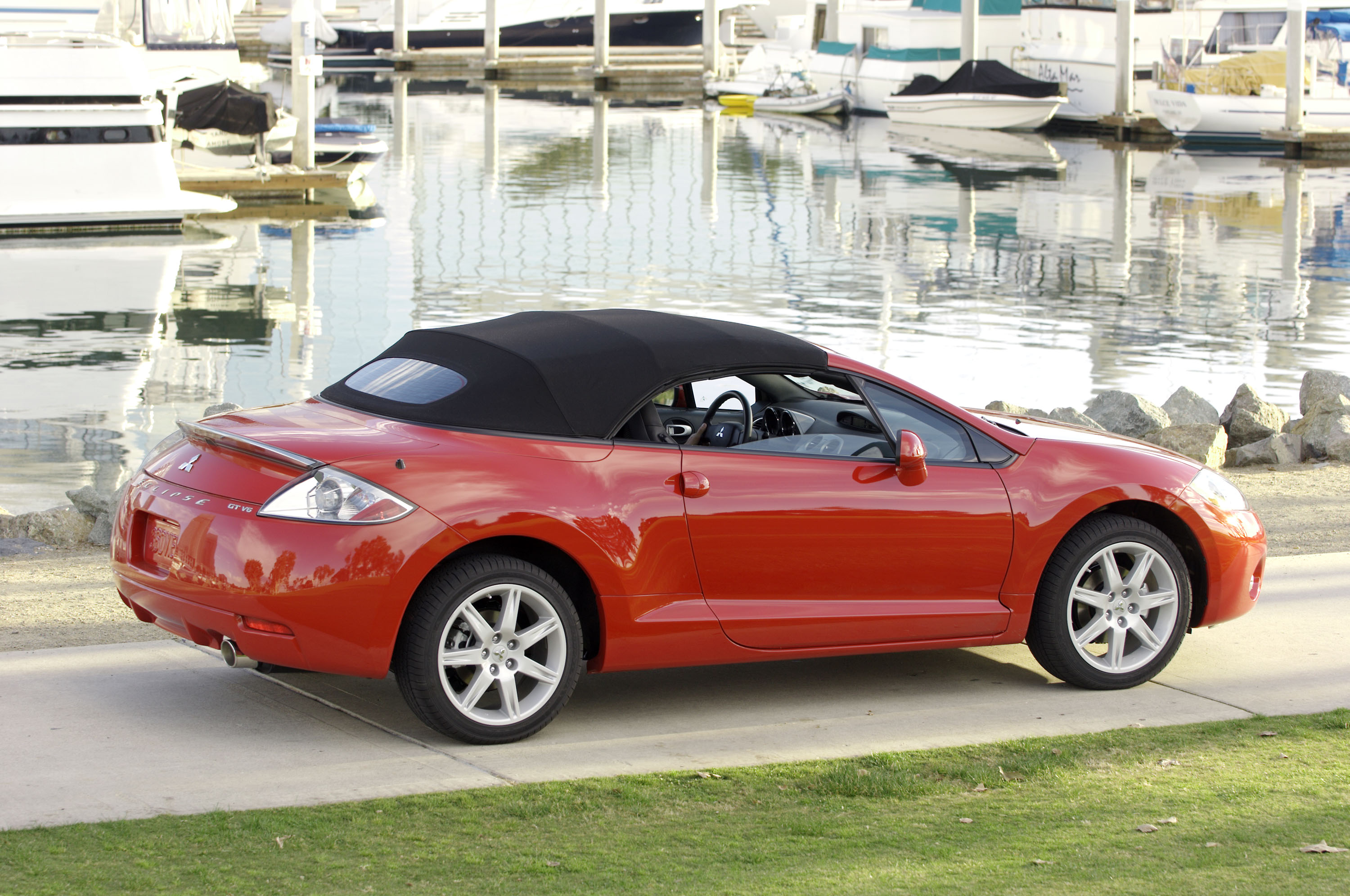 Mitsubishi Eclipse Spyder photo #17