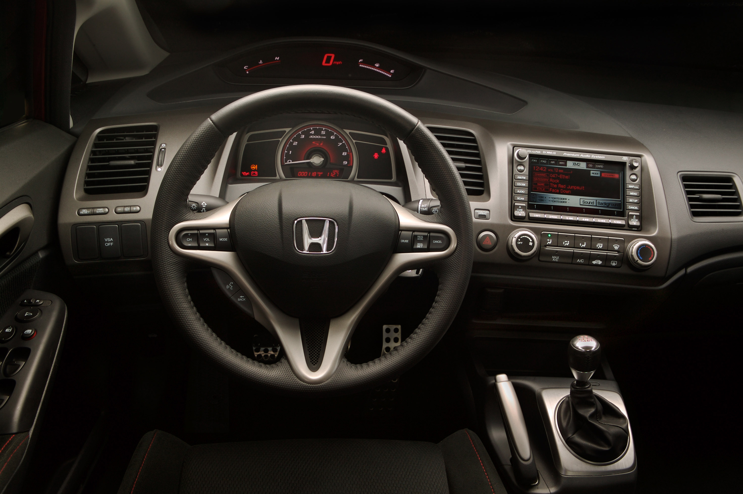 Honda Civic Si Sedan photo #17