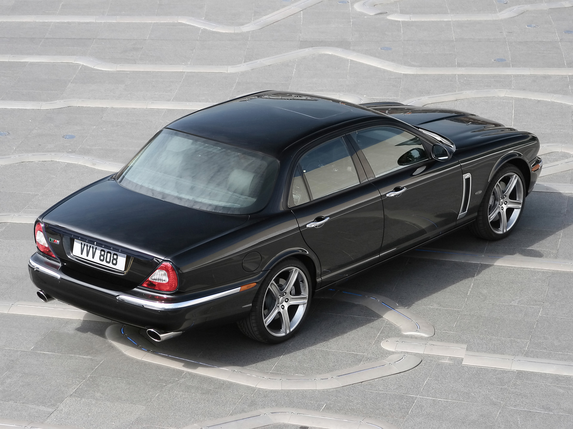 Jaguar XJR Portfolio photo #10