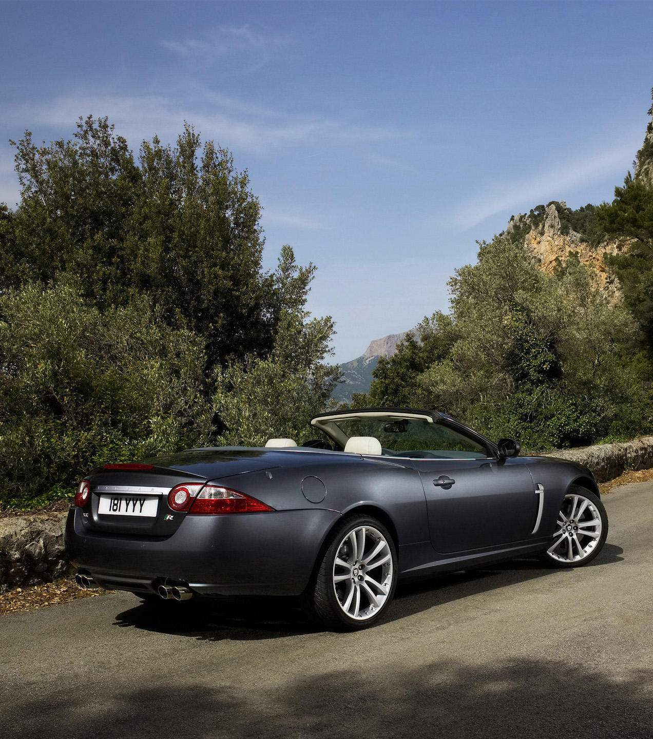 Jaguar XKR photo #22