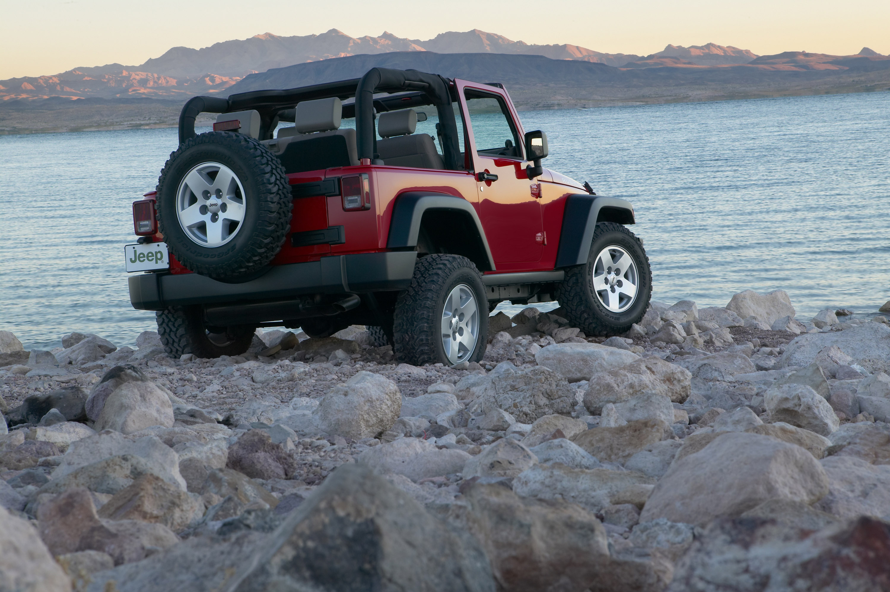 Jeep Wrangler Rubicon photo #28