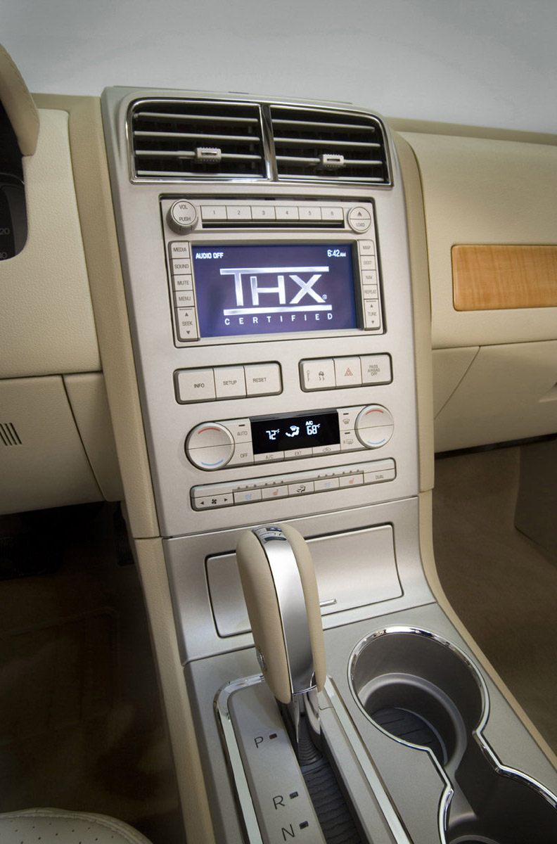 Lincoln MKX photo #15