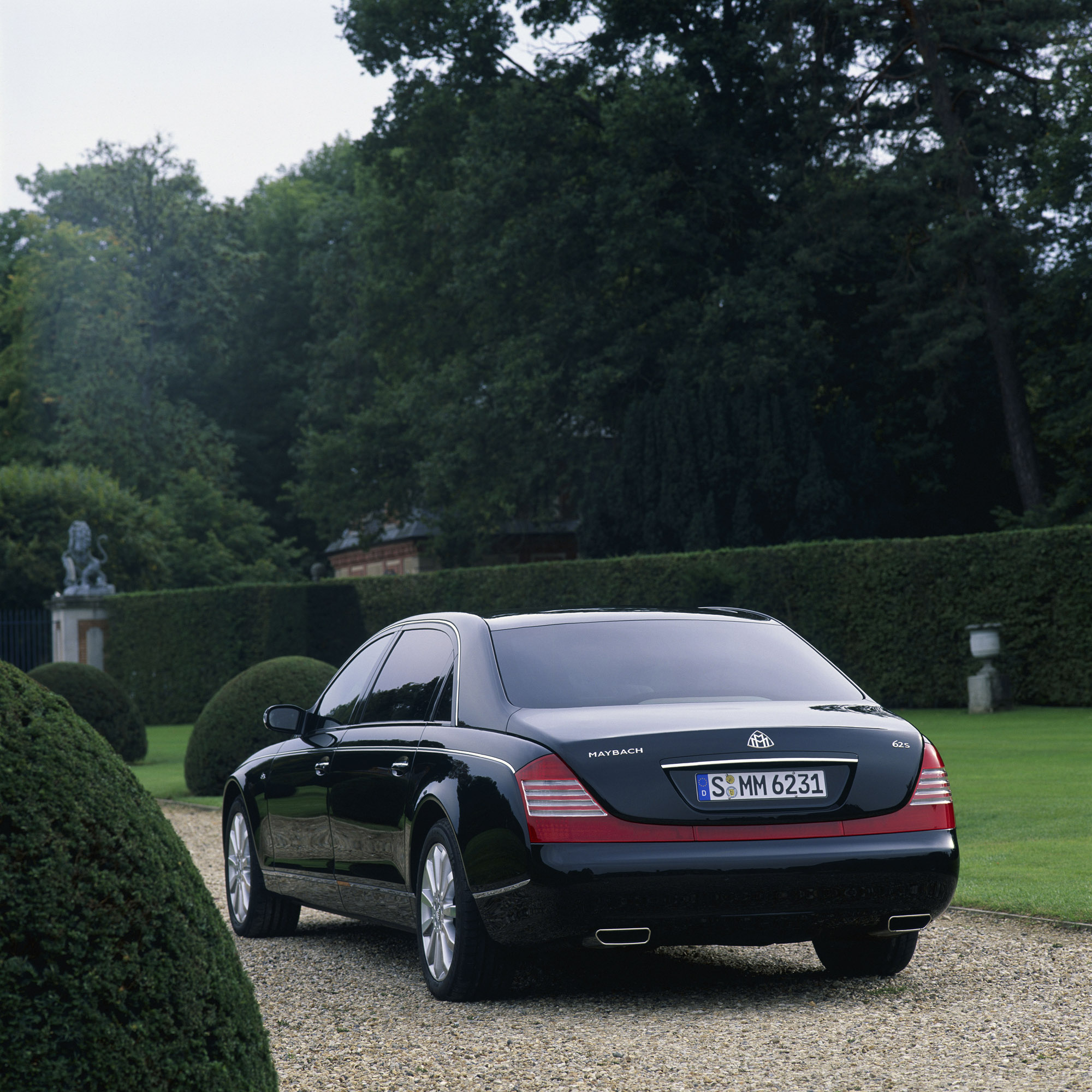 Maybach 62S photo #16