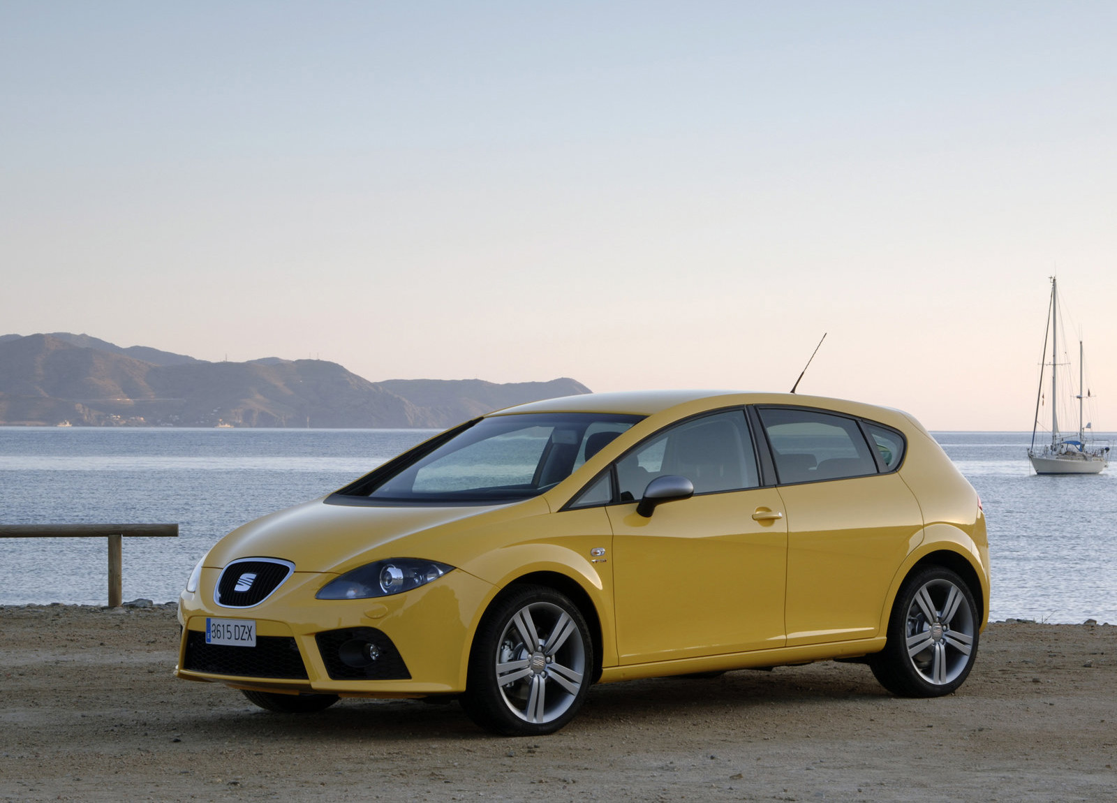 Seat Leon FR photo #17