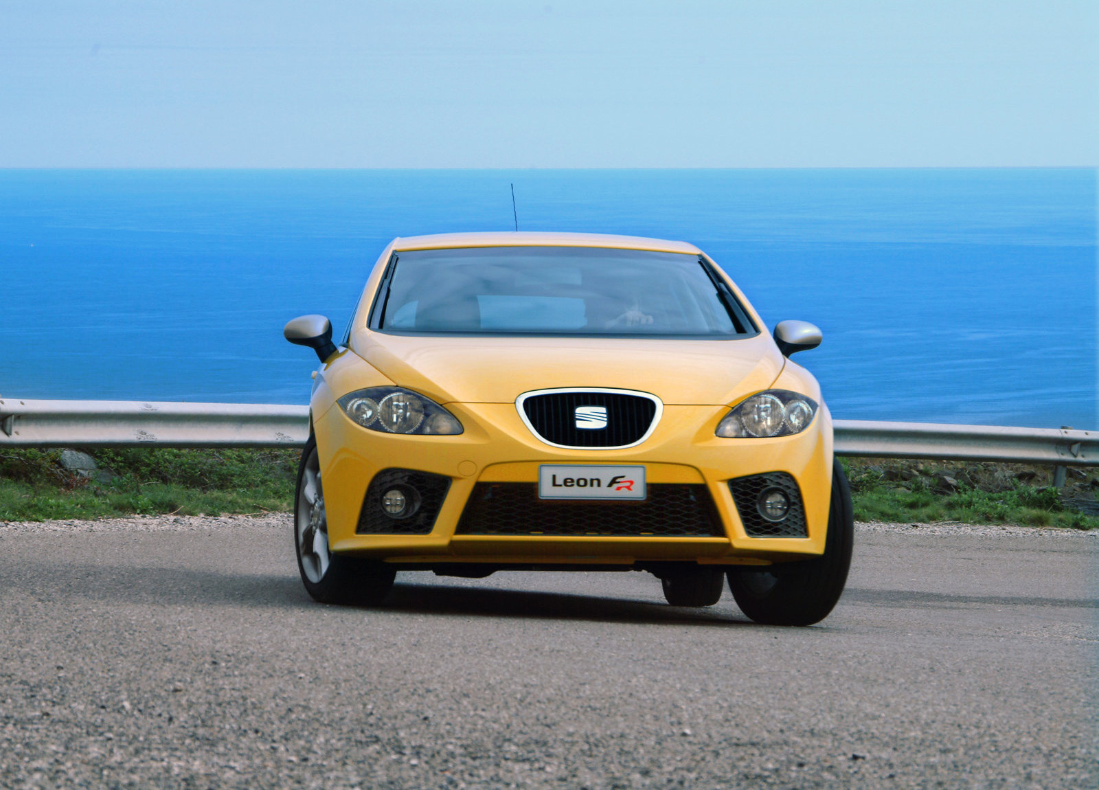 Seat Leon FR photo #18