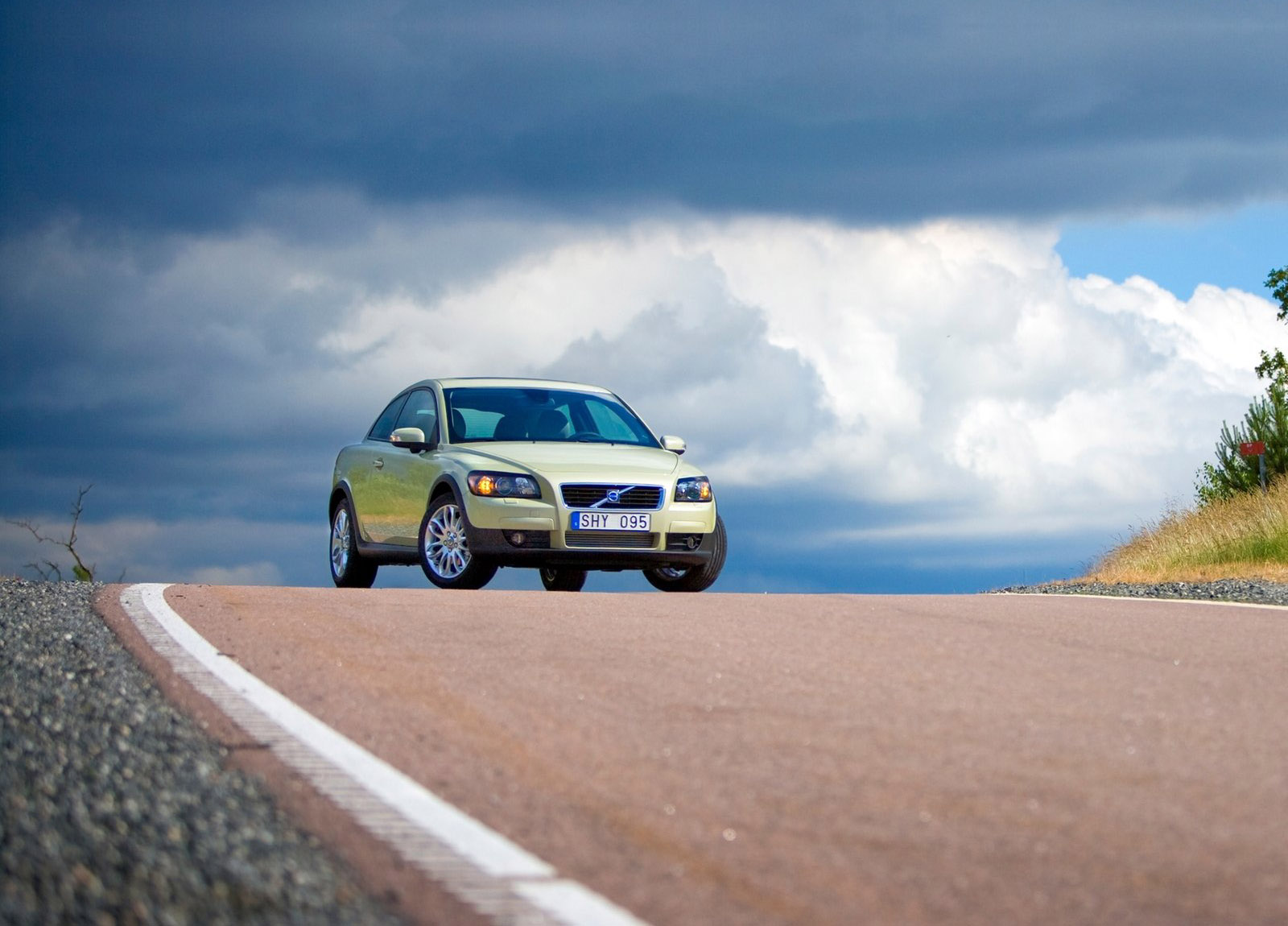 Volvo C30 photo #17